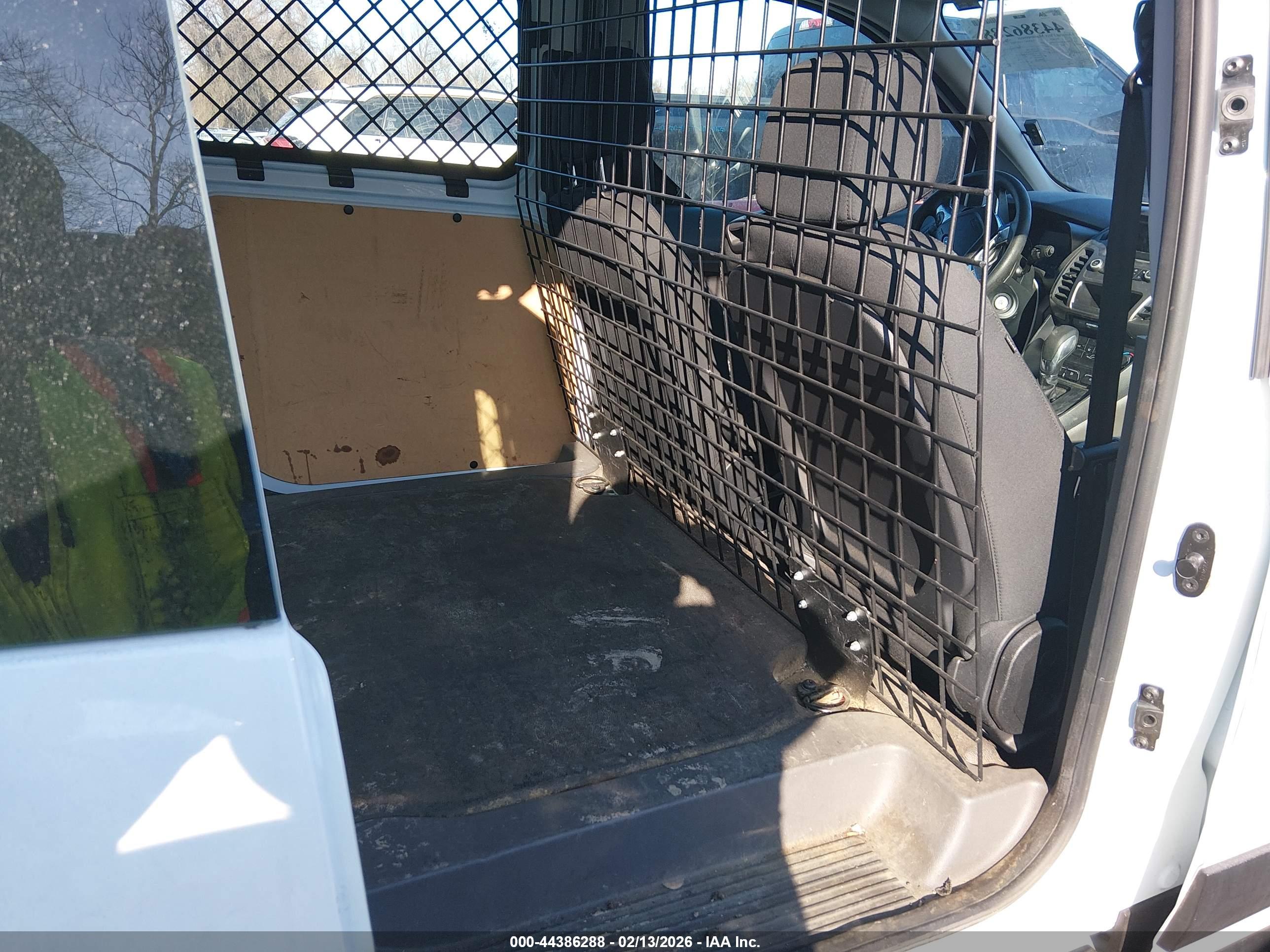 FORD TRANSIT image 8