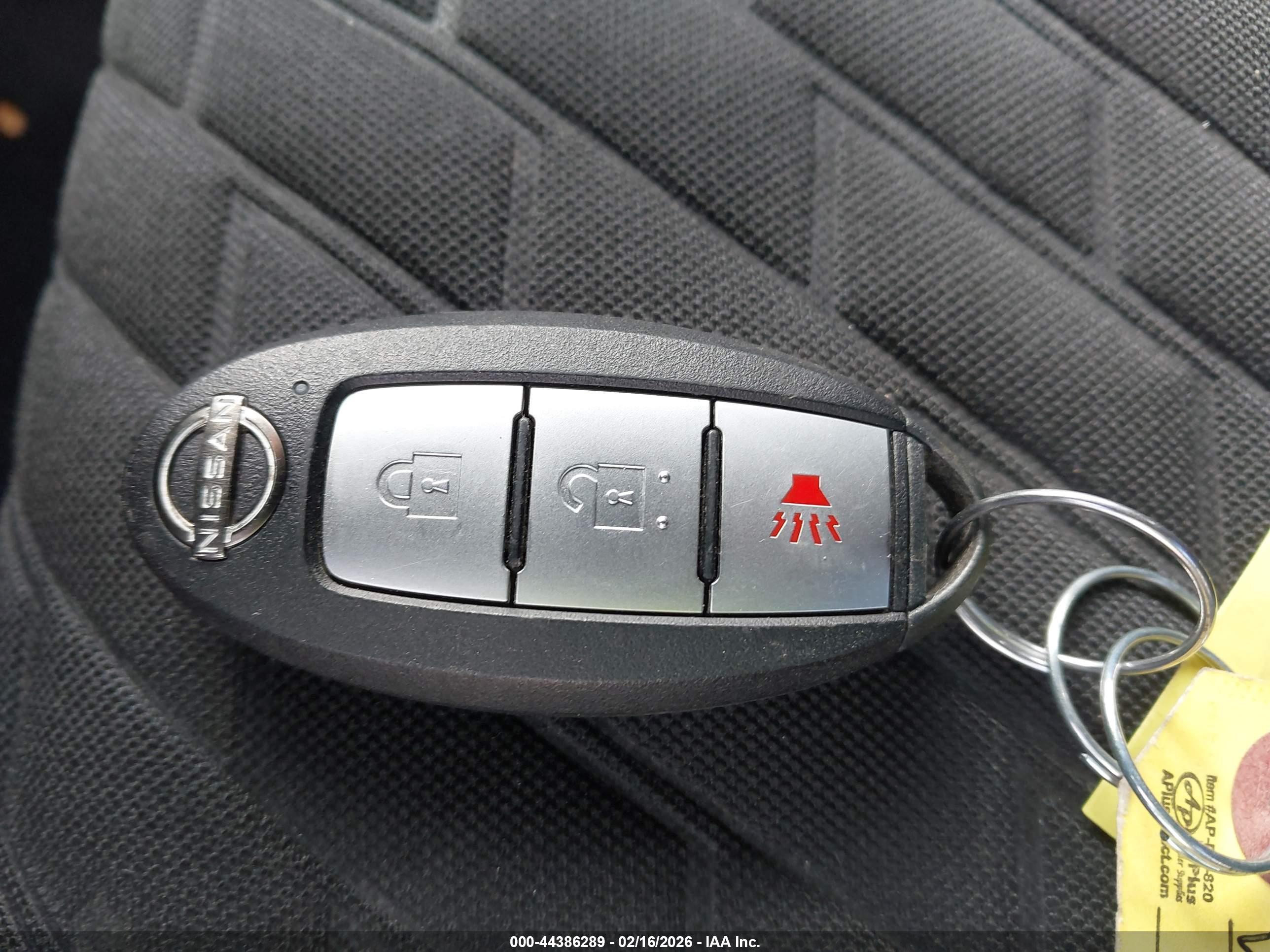 NISSAN KICKS image 11