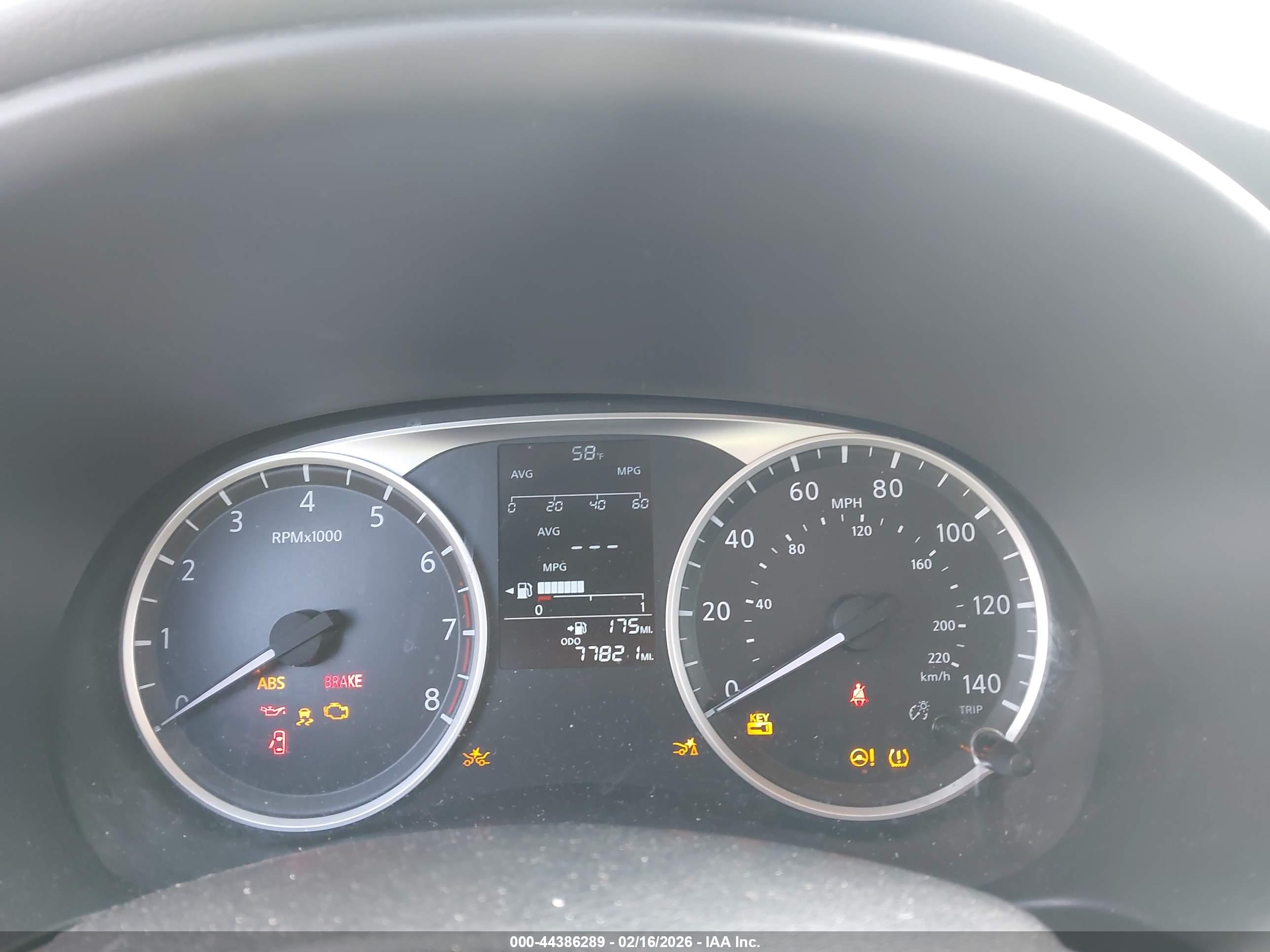 NISSAN KICKS image 7