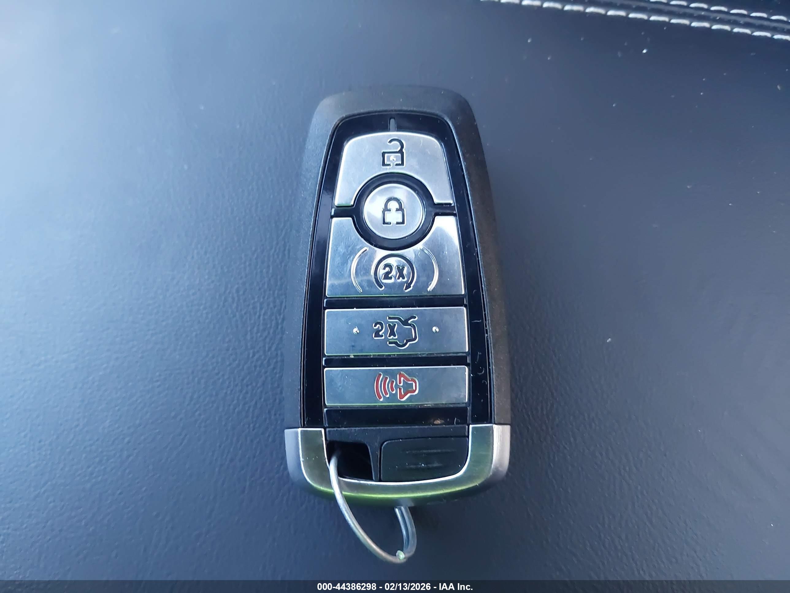FORD EXPLORER image 11
