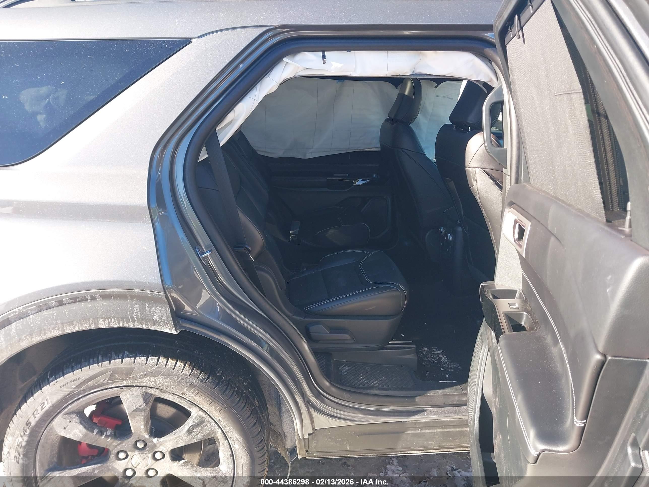 FORD EXPLORER image 8