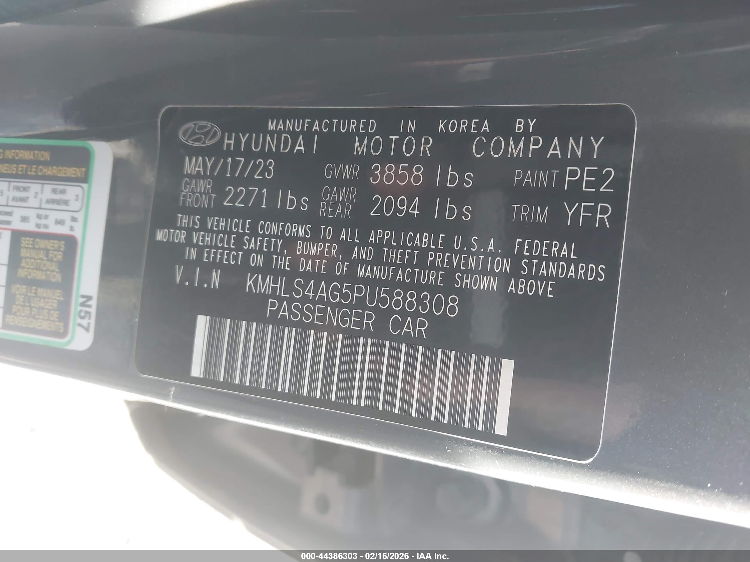 HYUNDAI ELANTRA image 9