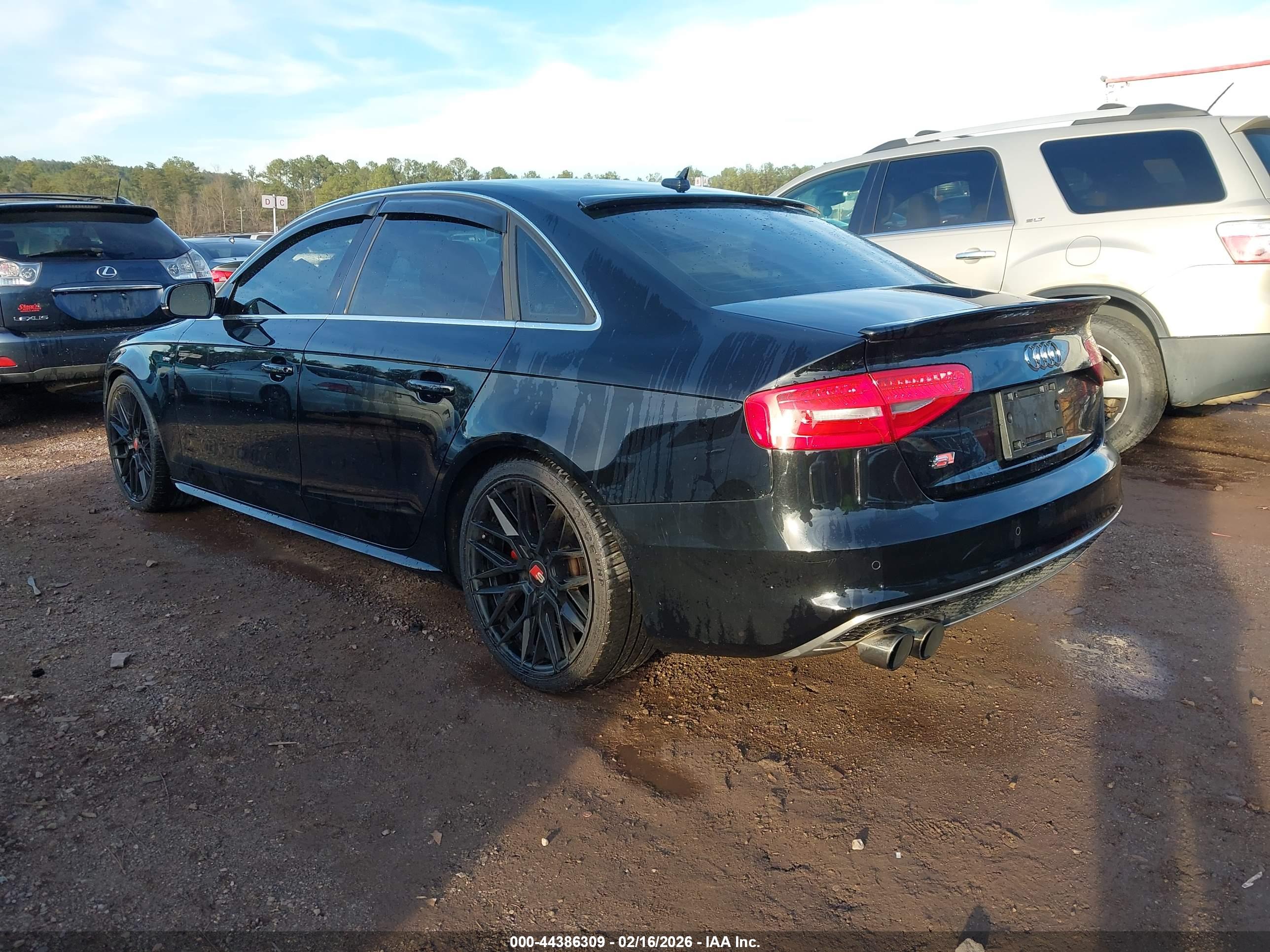 AUDI A4 image 3