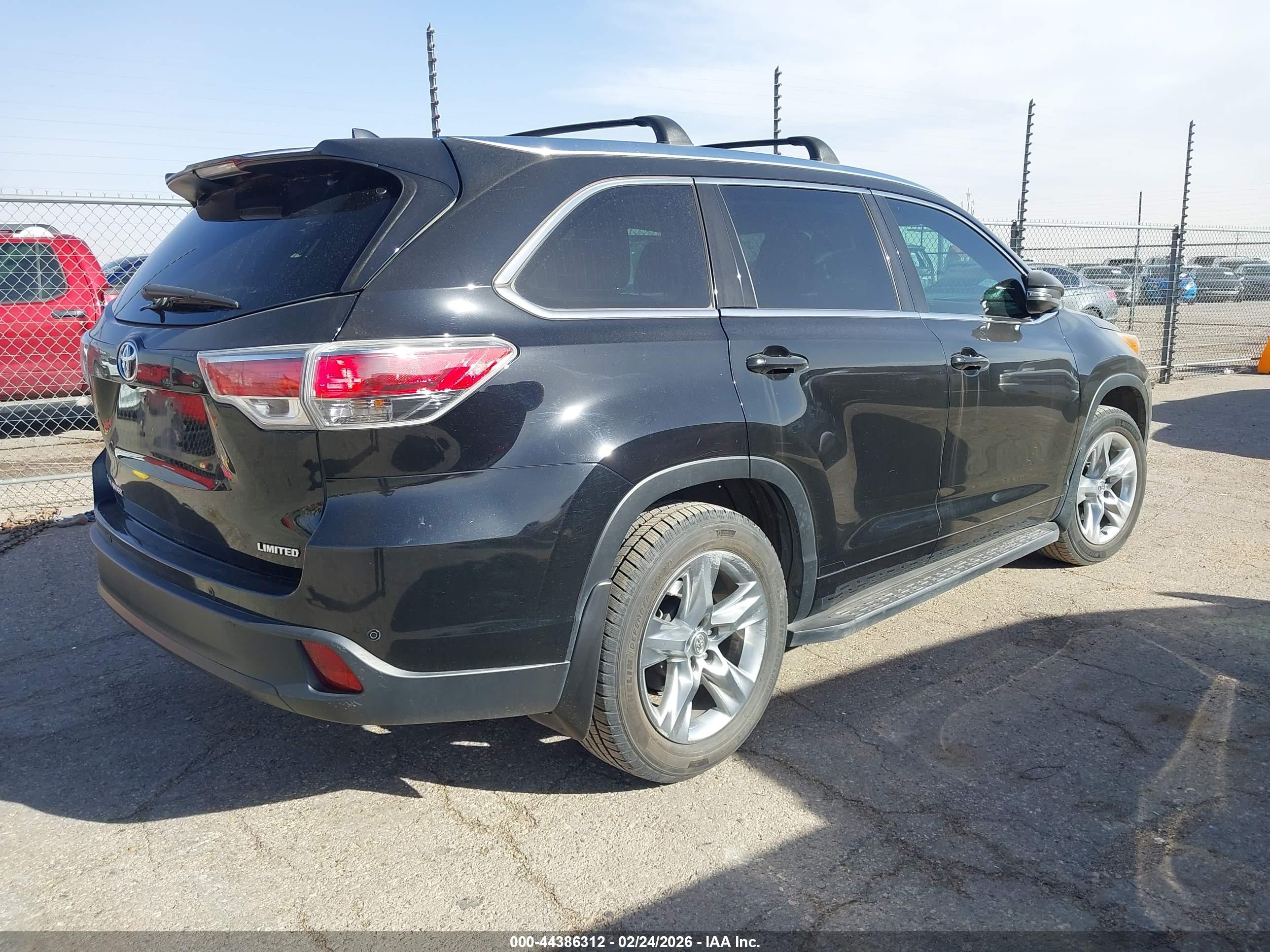 TOYOTA HIGHLANDER image 4