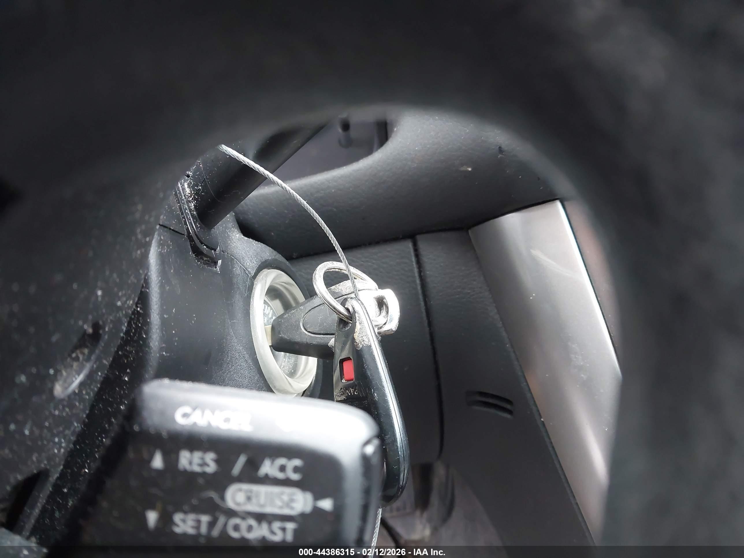 SUBARU OUTBACK image 11