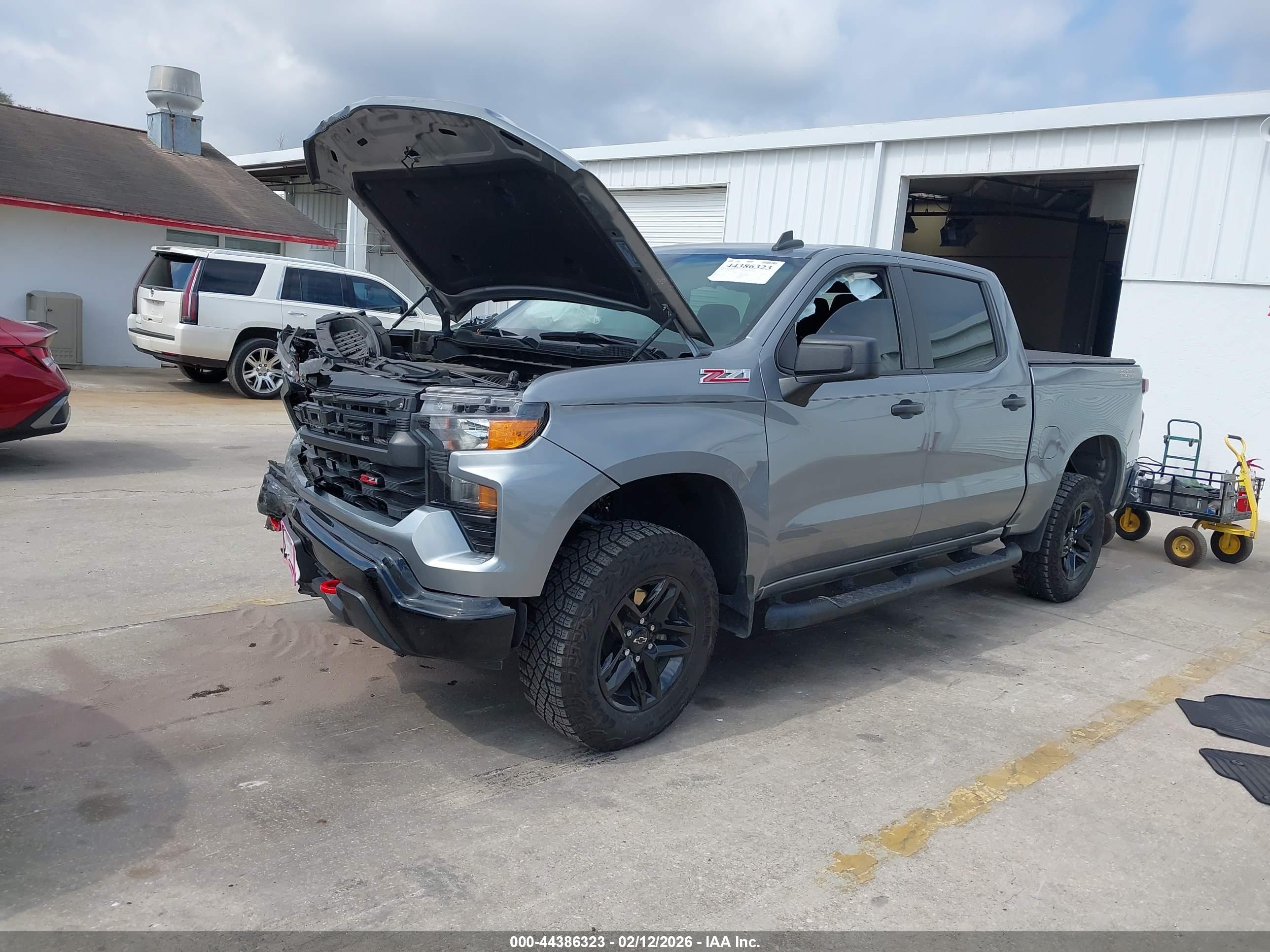 CHEVROLET SILVERADO image 2