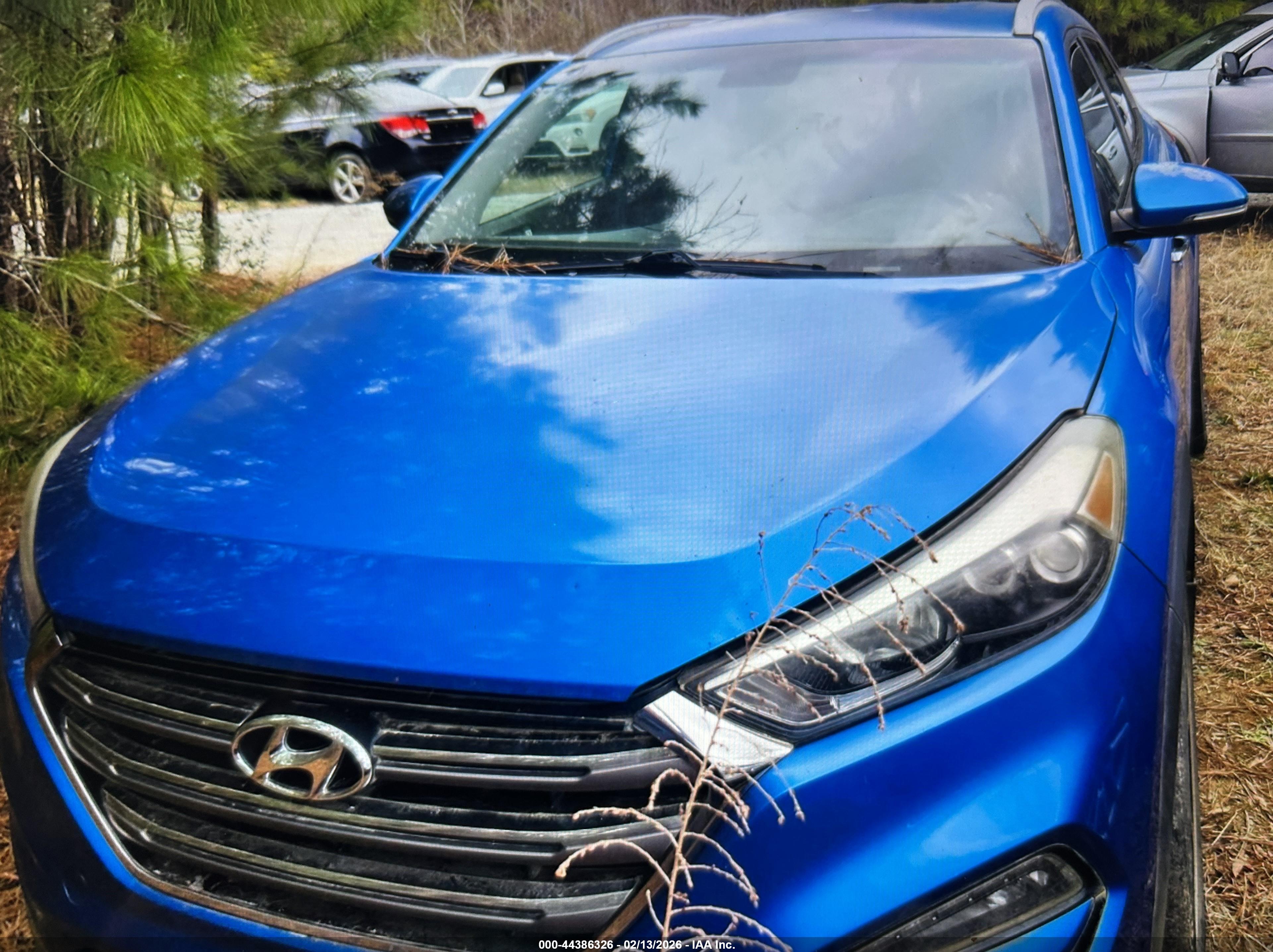 HYUNDAI TUCSON image 11