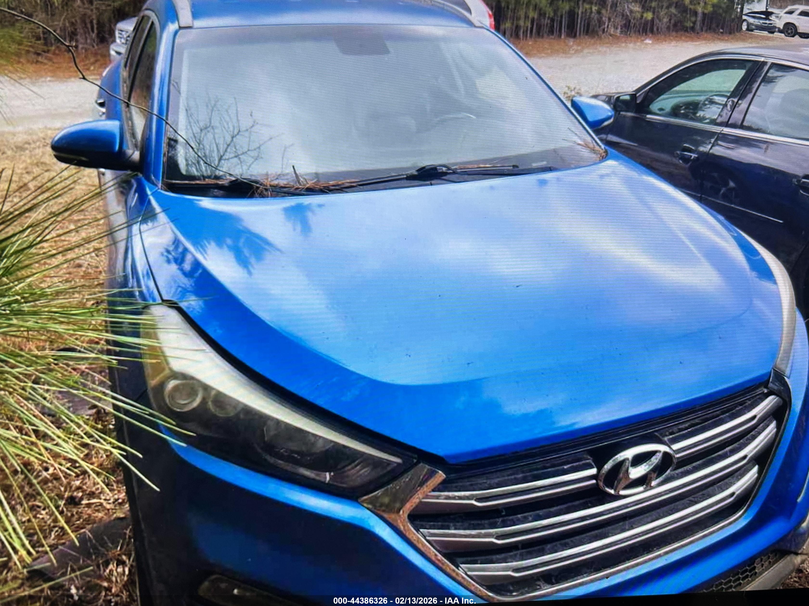 HYUNDAI TUCSON image 6