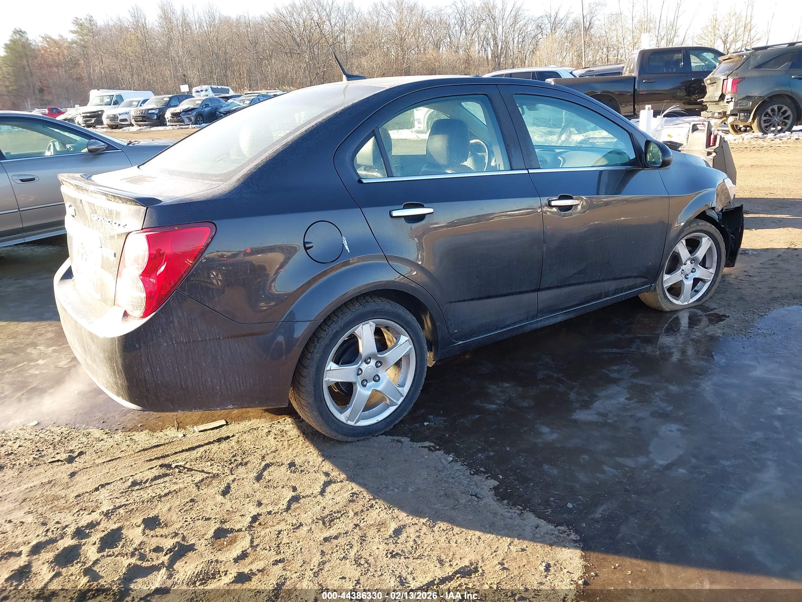 CHEVROLET SONIC image 4