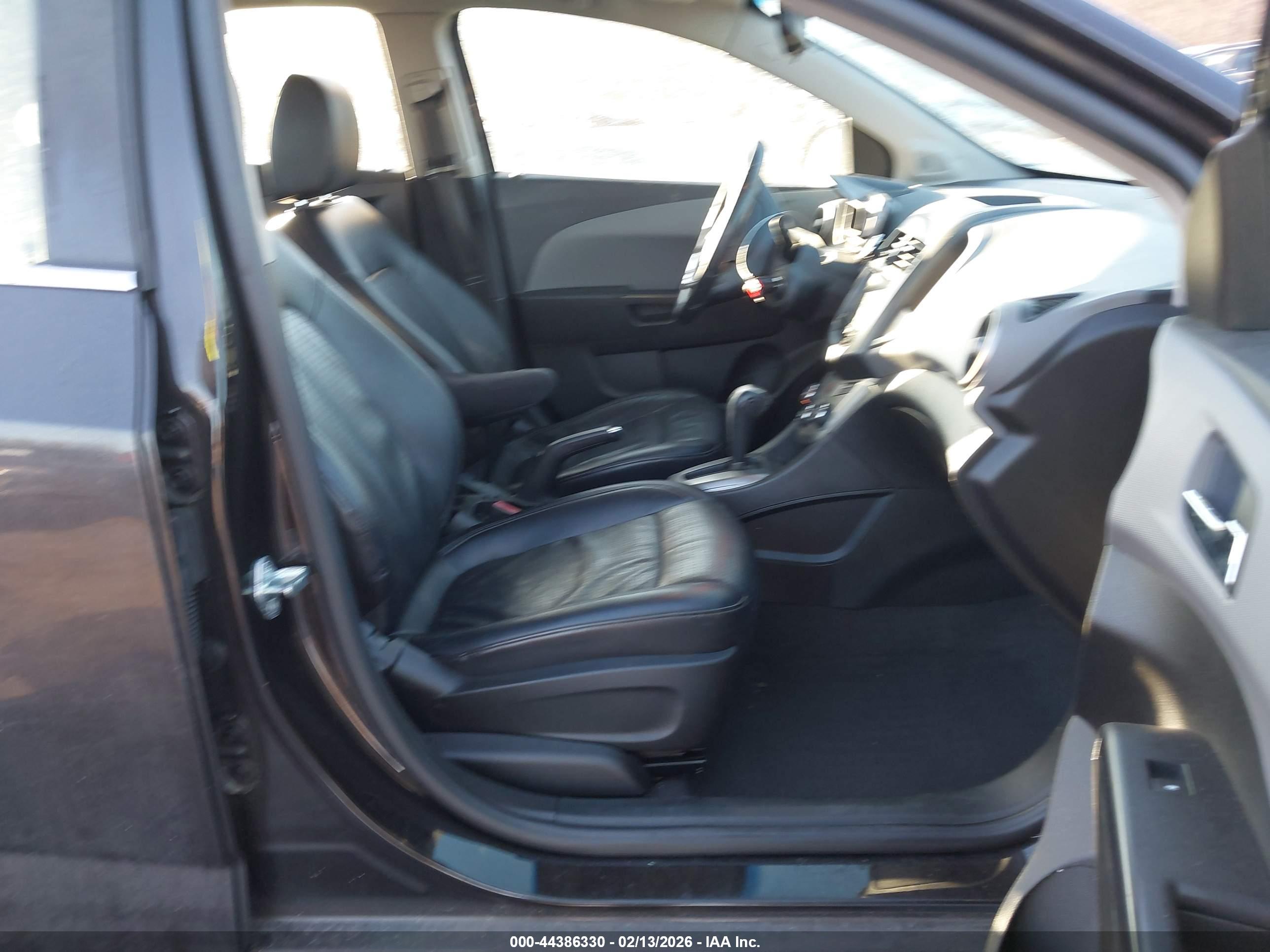 CHEVROLET SONIC image 5