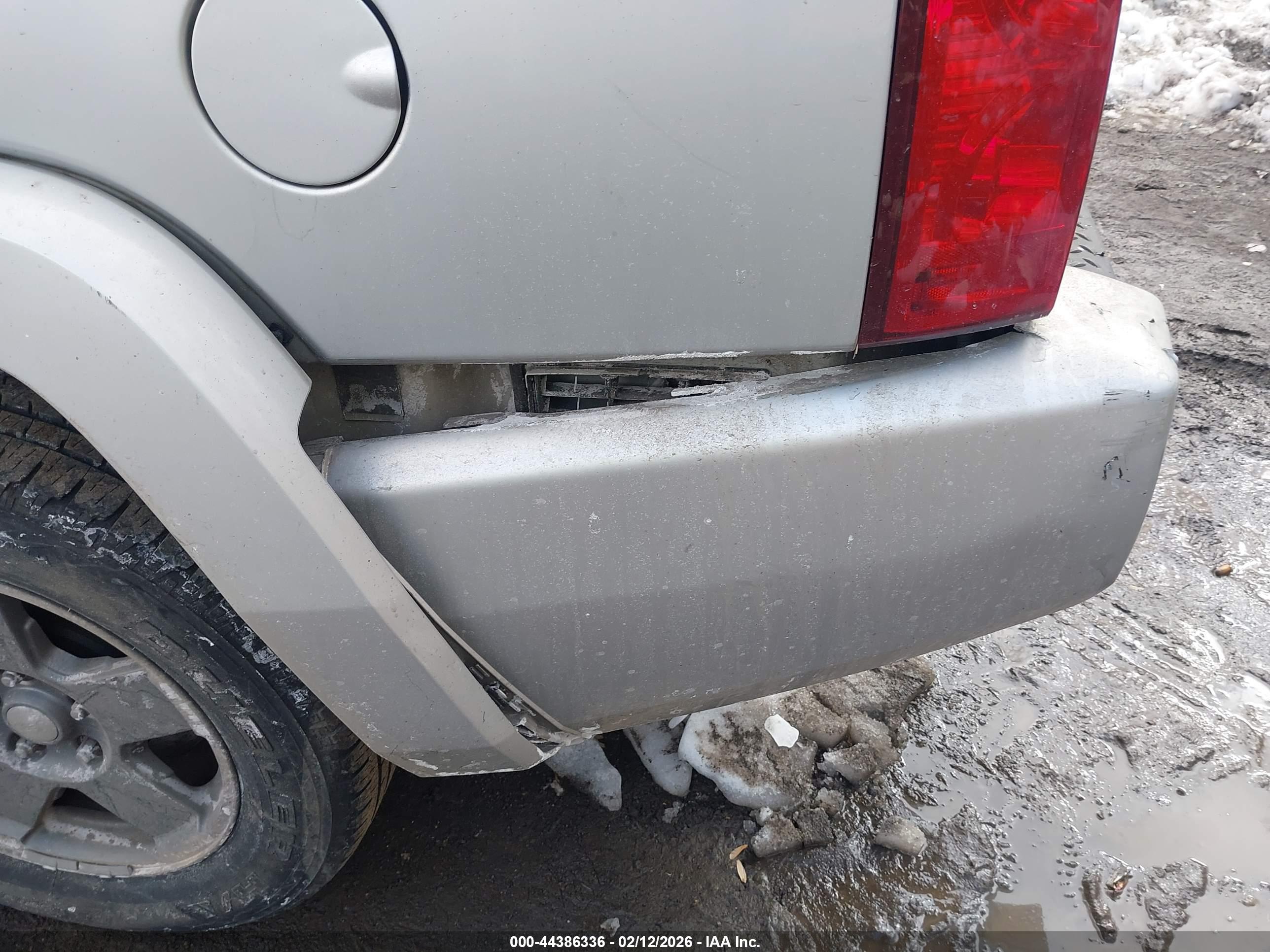 JEEP COMMANDER image 6