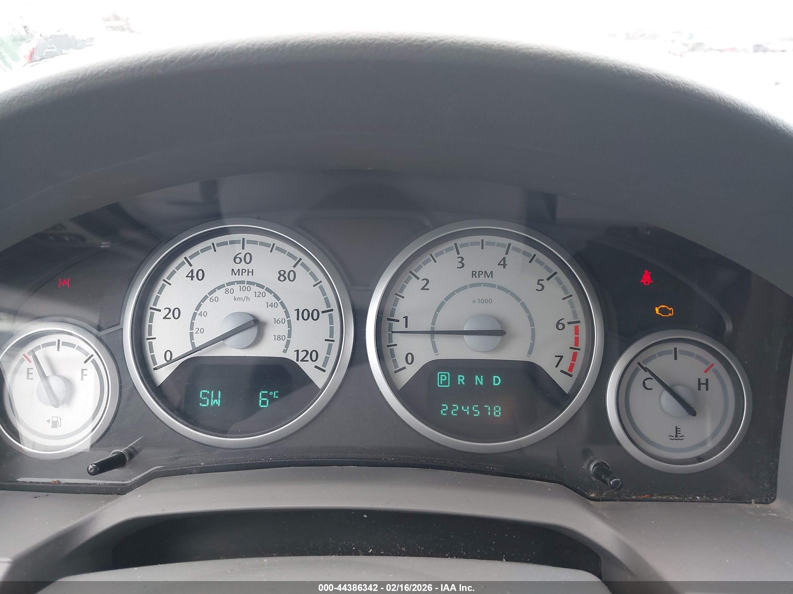 CHRYSLER TOWN image 7