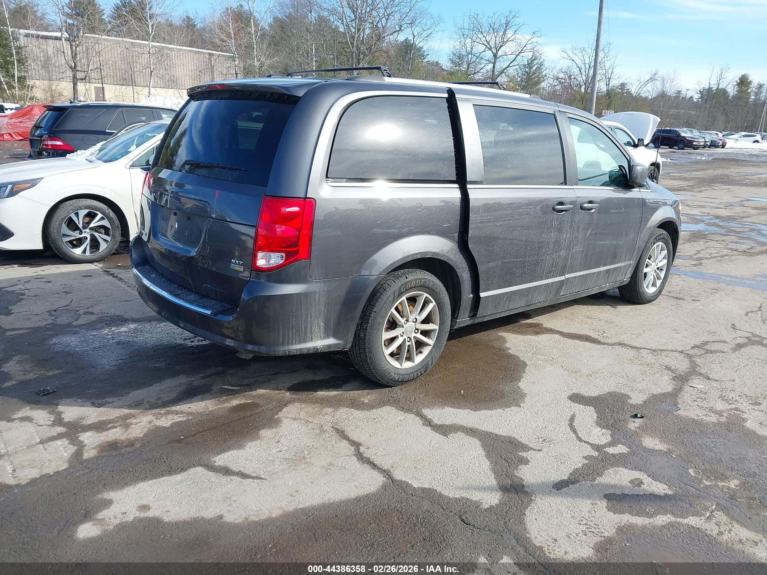 DODGE GRAND image 4
