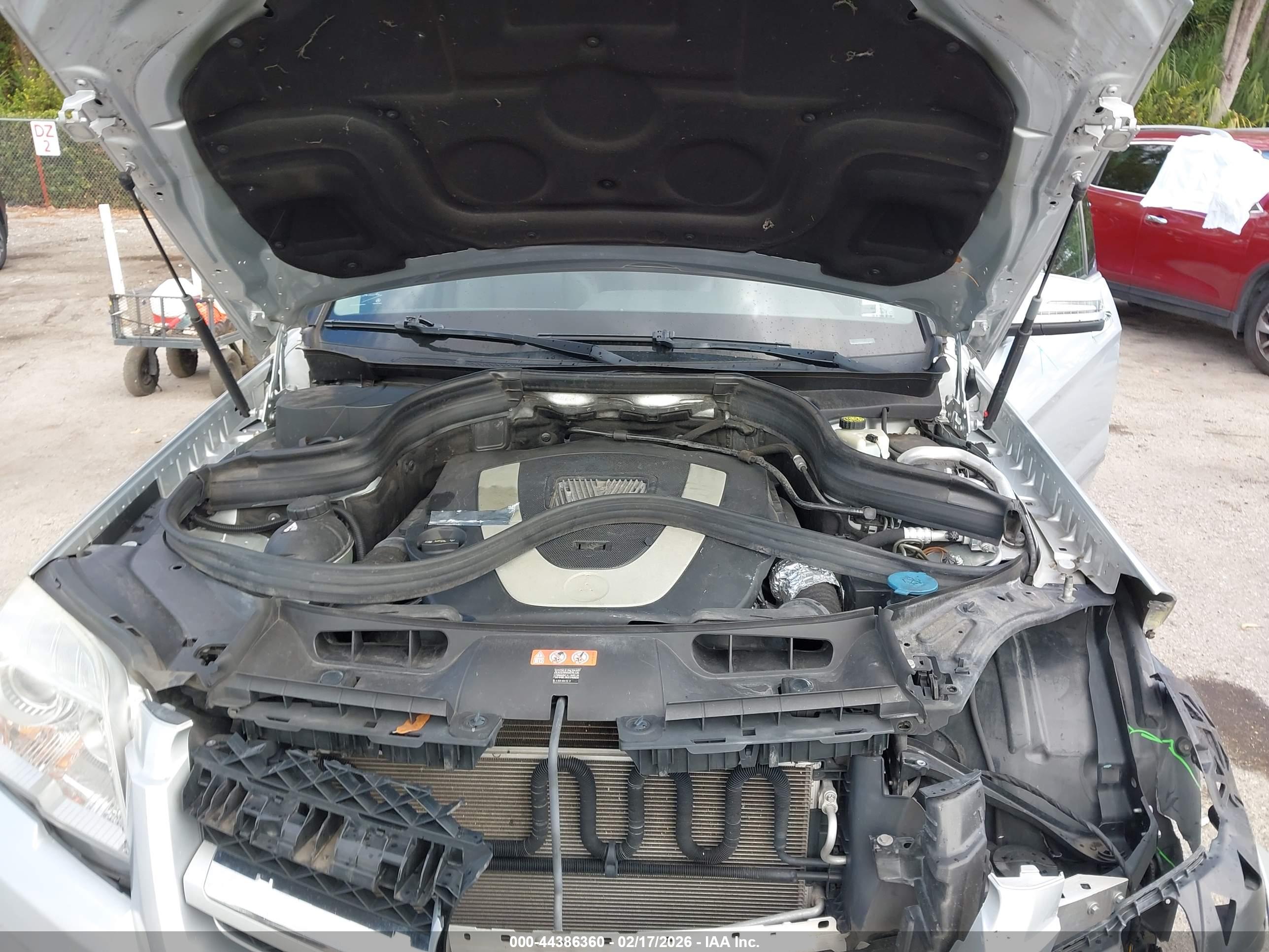 MERCEDES-BENZ GLK image 10