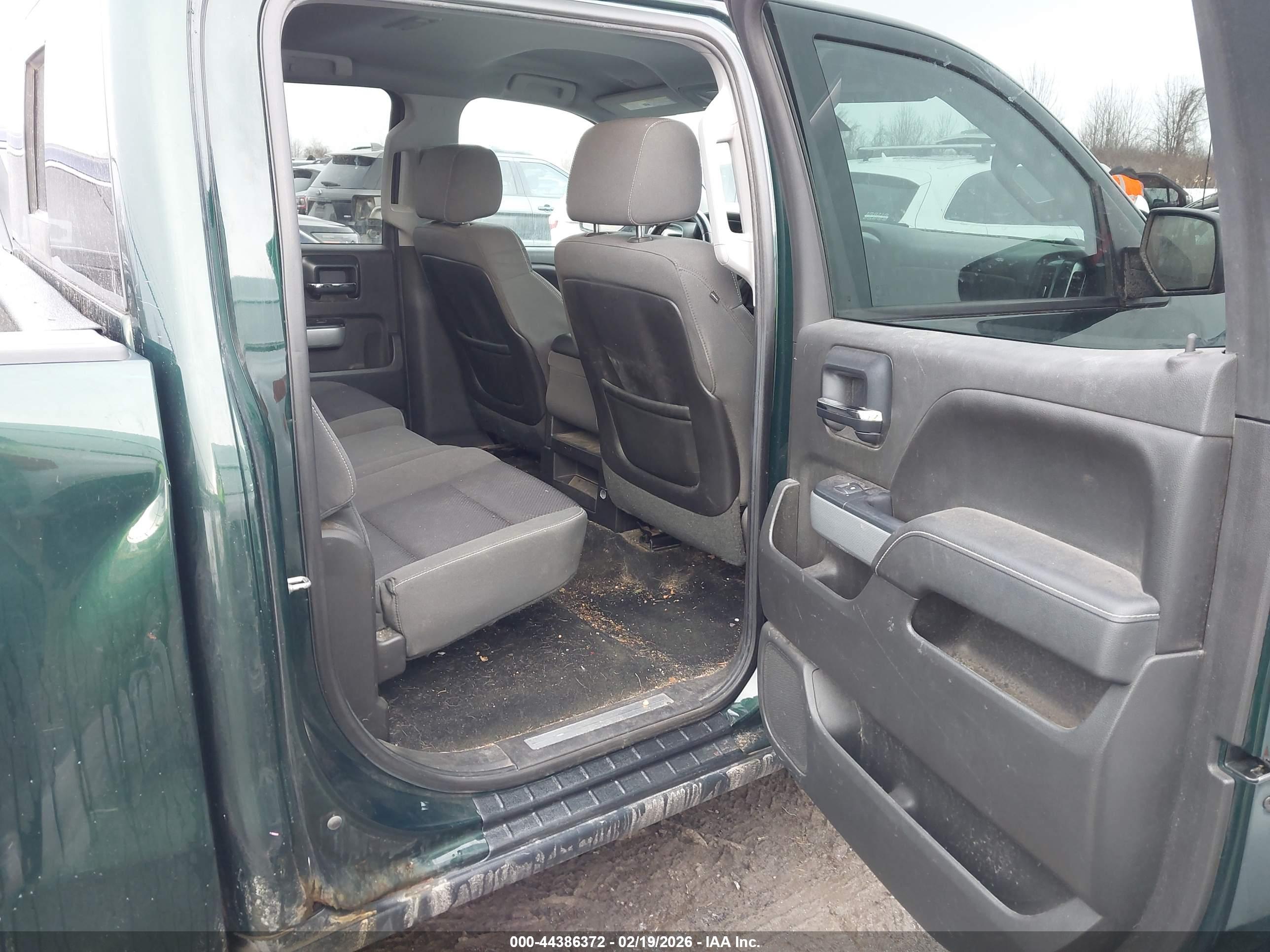 CHEVROLET SILVERADO image 8