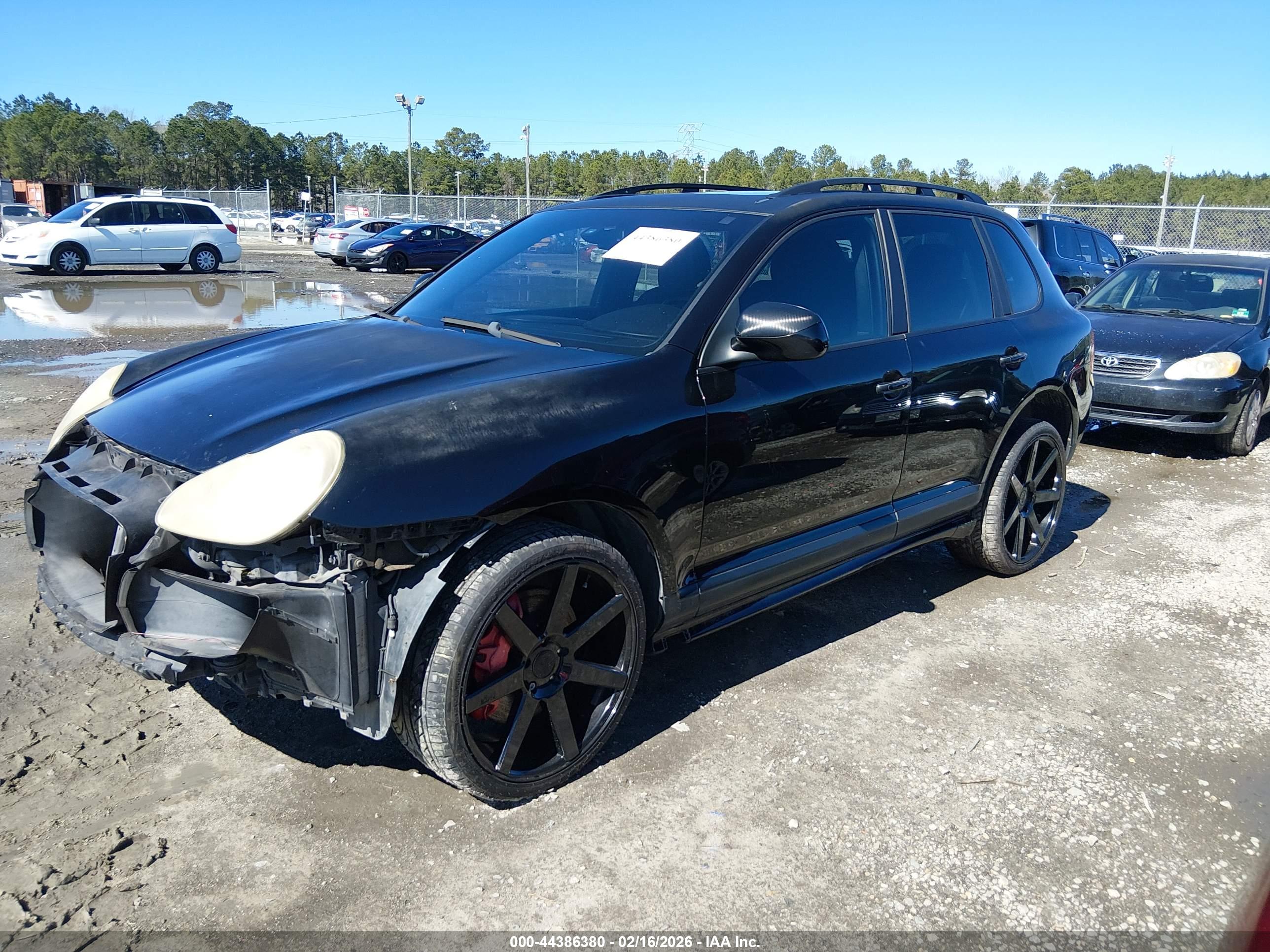 PORSCHE CAYENNE image 2