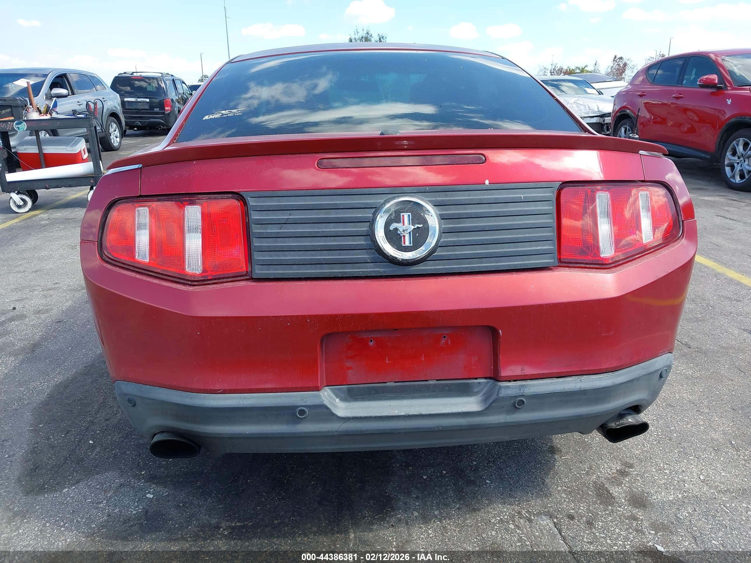 FORD MUSTANG image 6