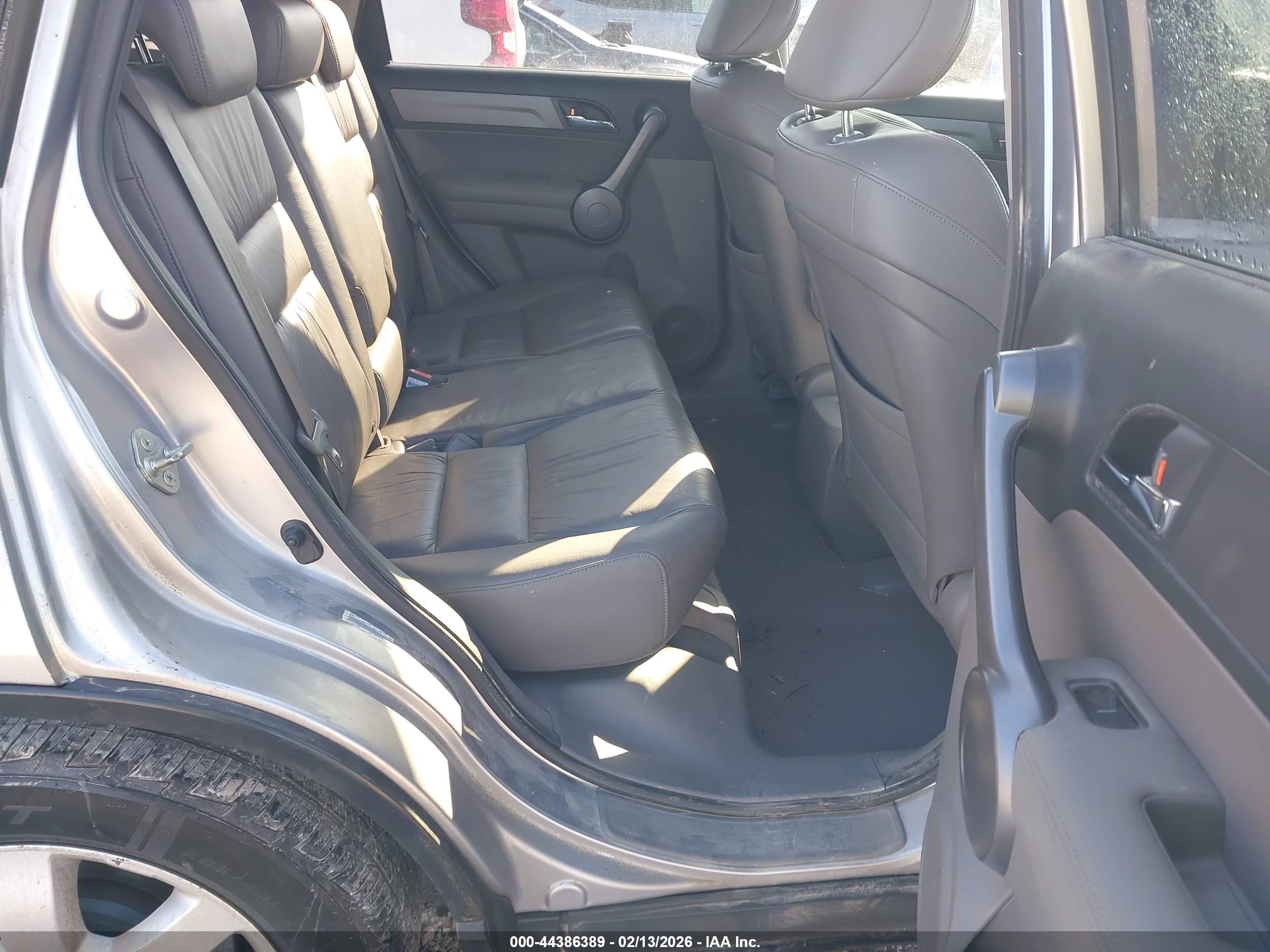 HONDA CR-V image 8