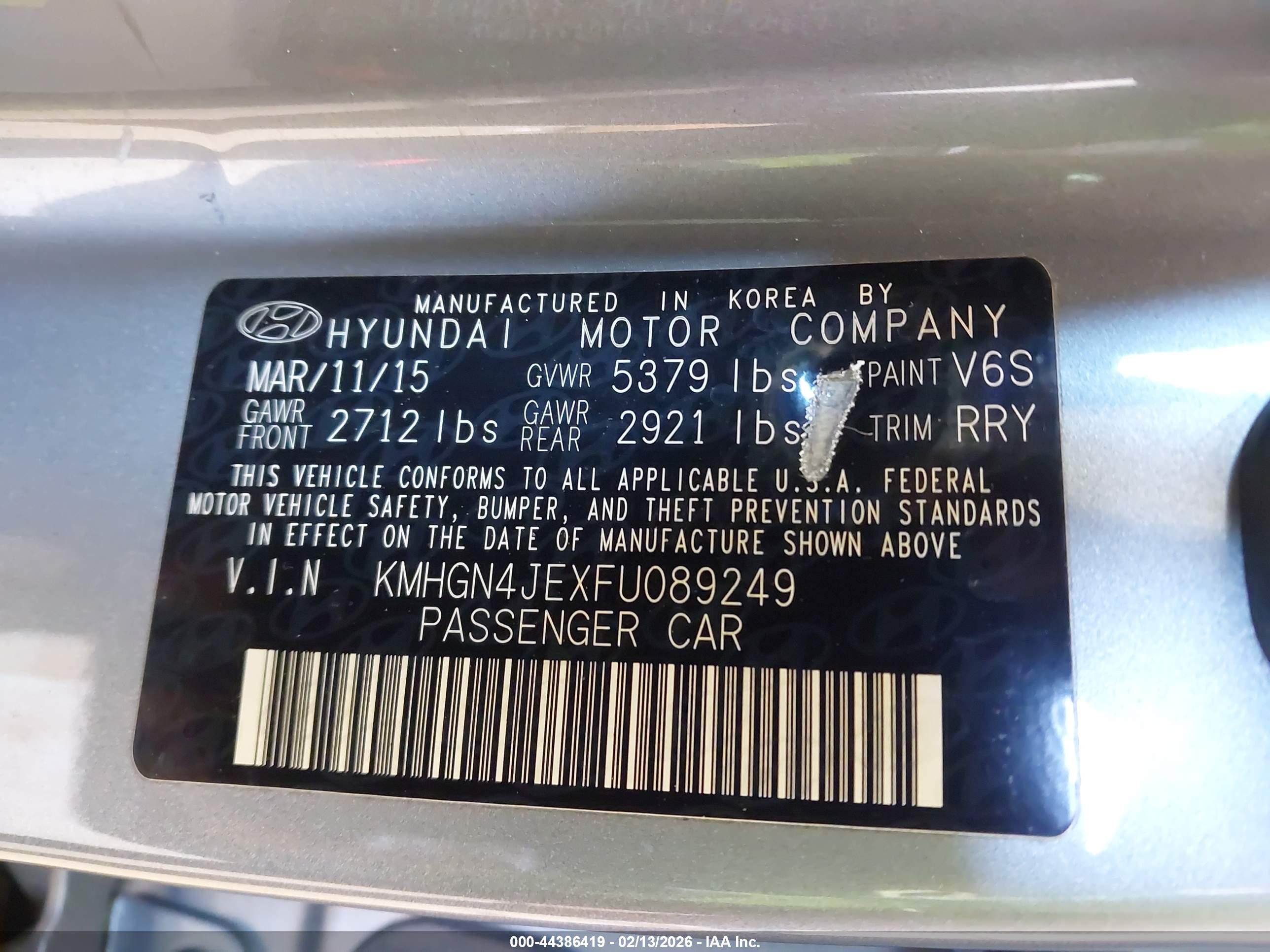 HYUNDAI GENESIS image 9