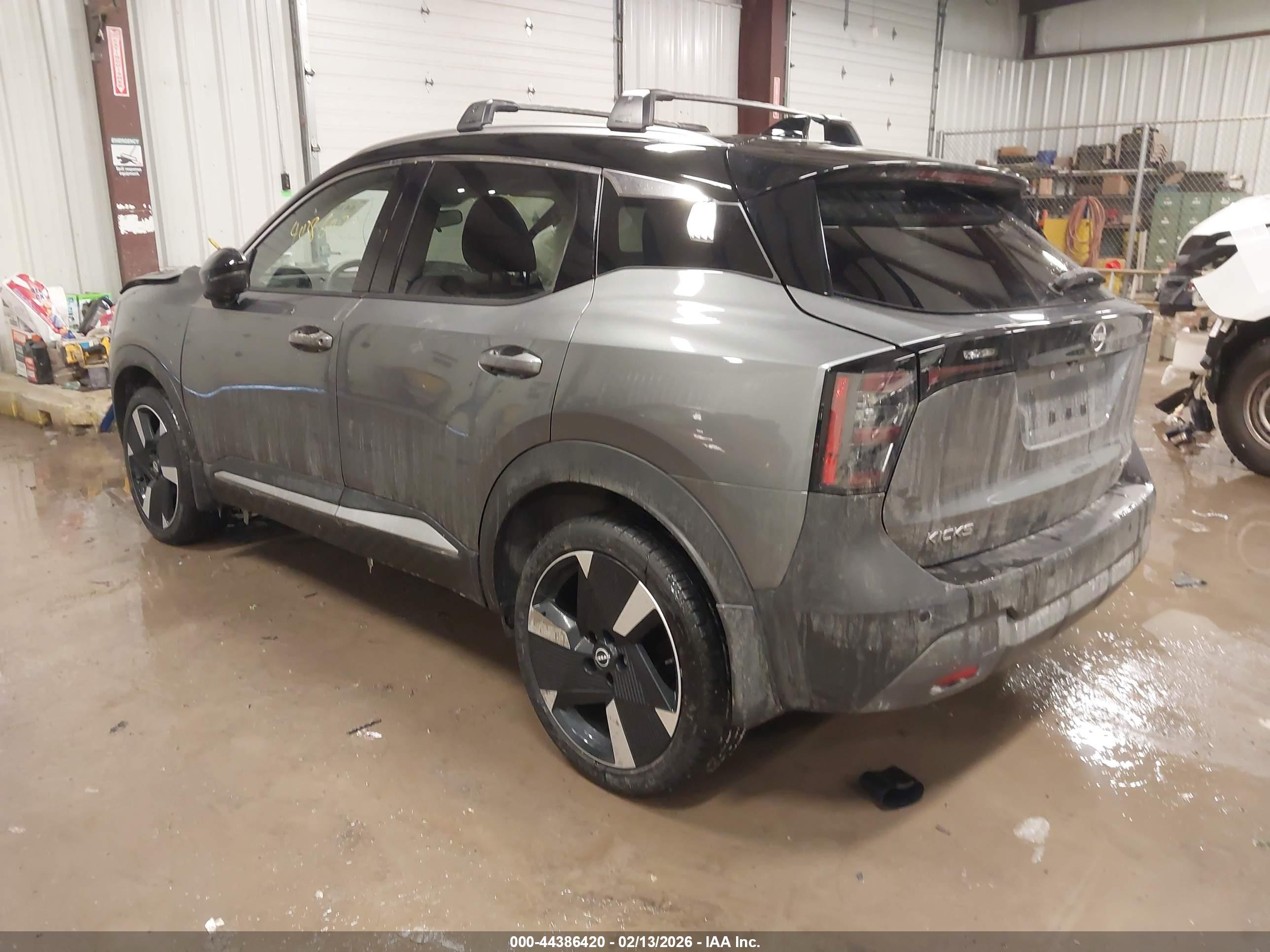 NISSAN KICKS image 3