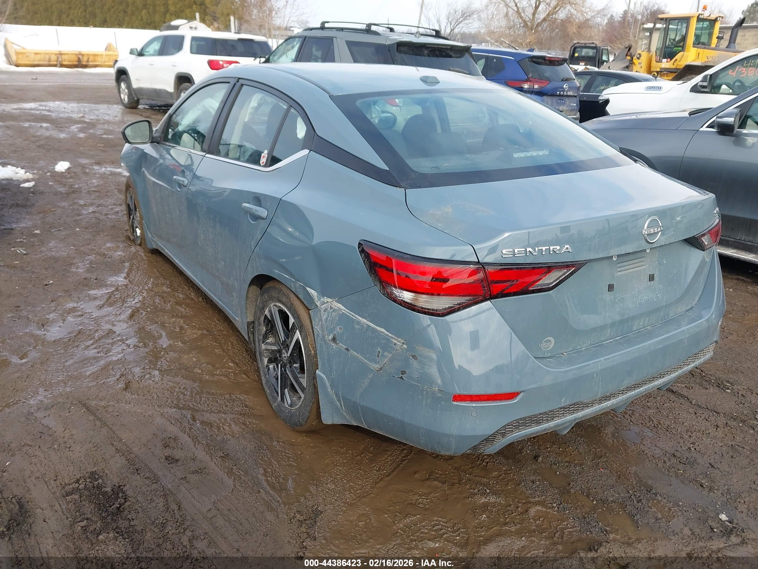NISSAN SENTRA image 3
