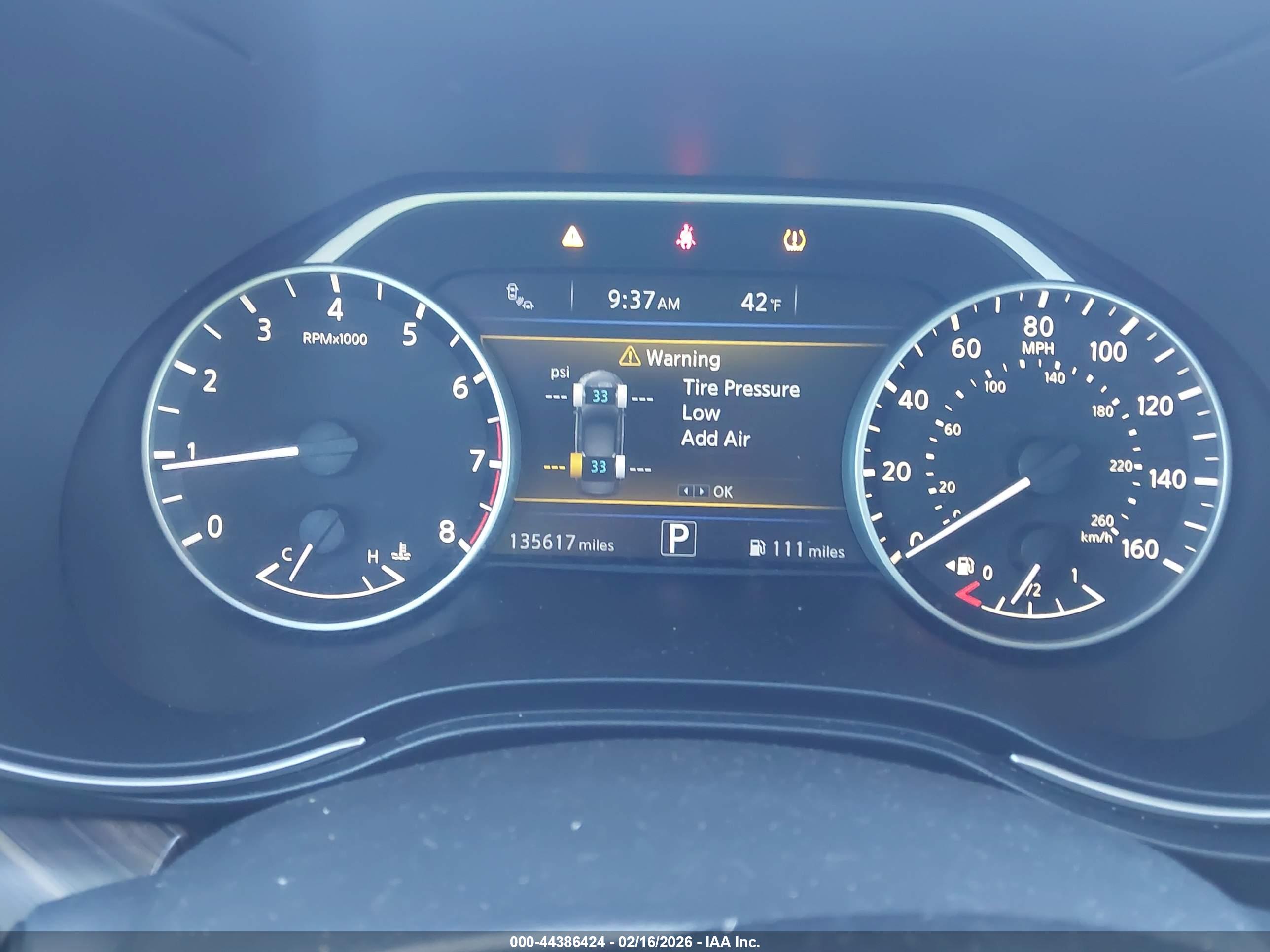 NISSAN MAXIMA image 7