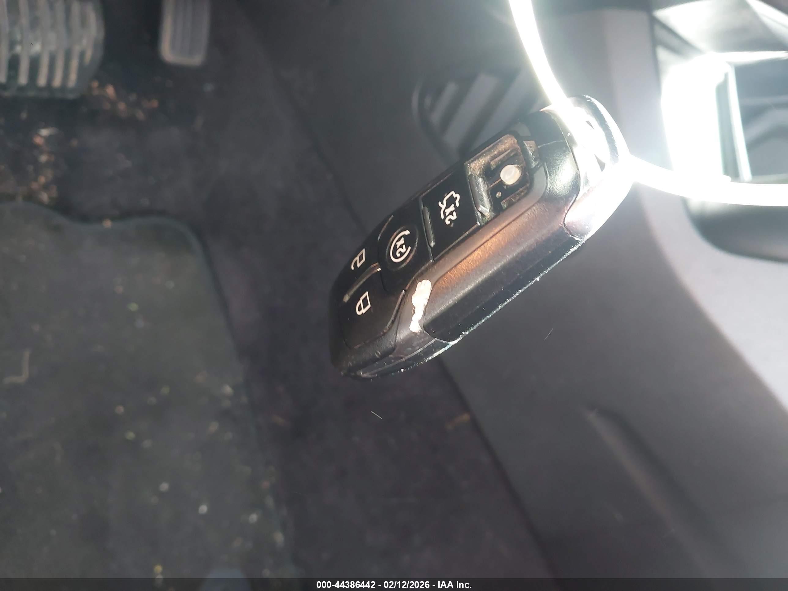 FORD EDGE image 11