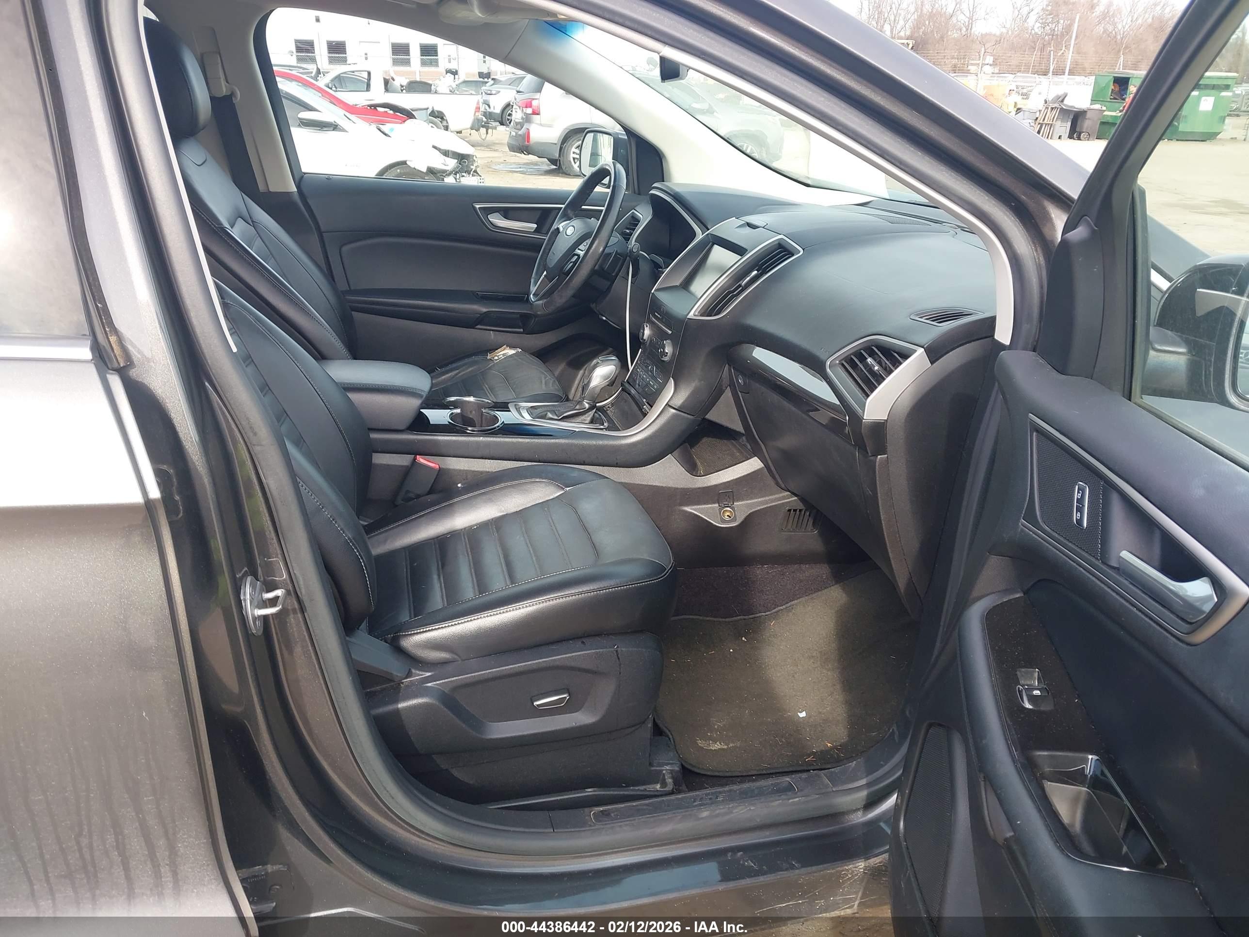 FORD EDGE image 5