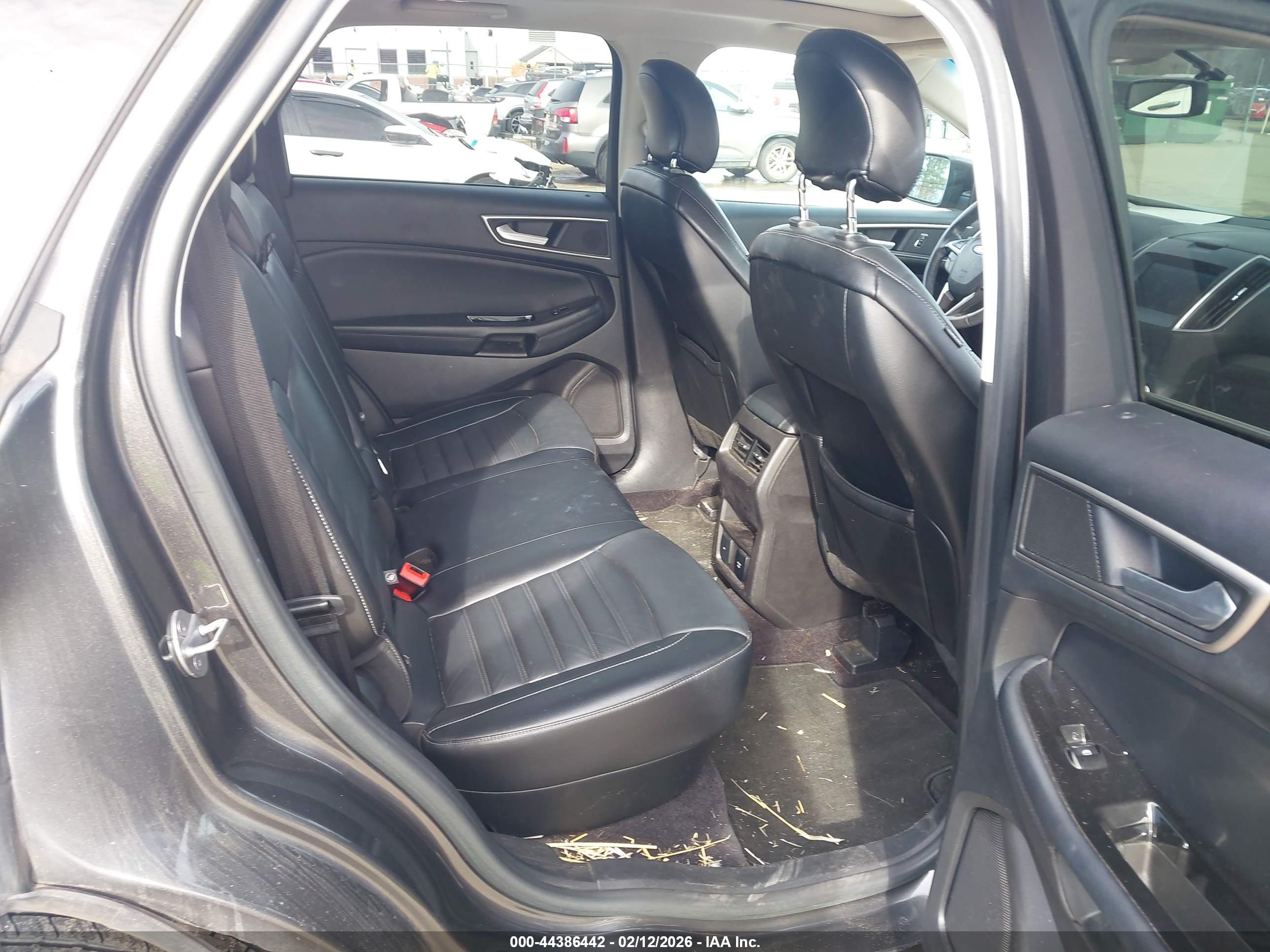 FORD EDGE image 8