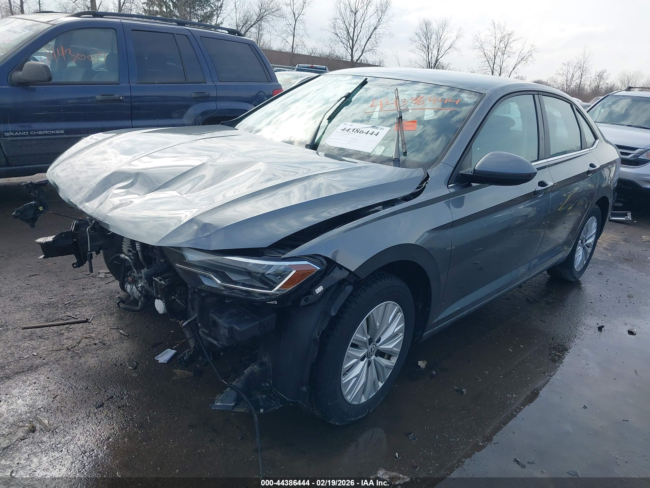 VOLKSWAGEN JETTA image 2
