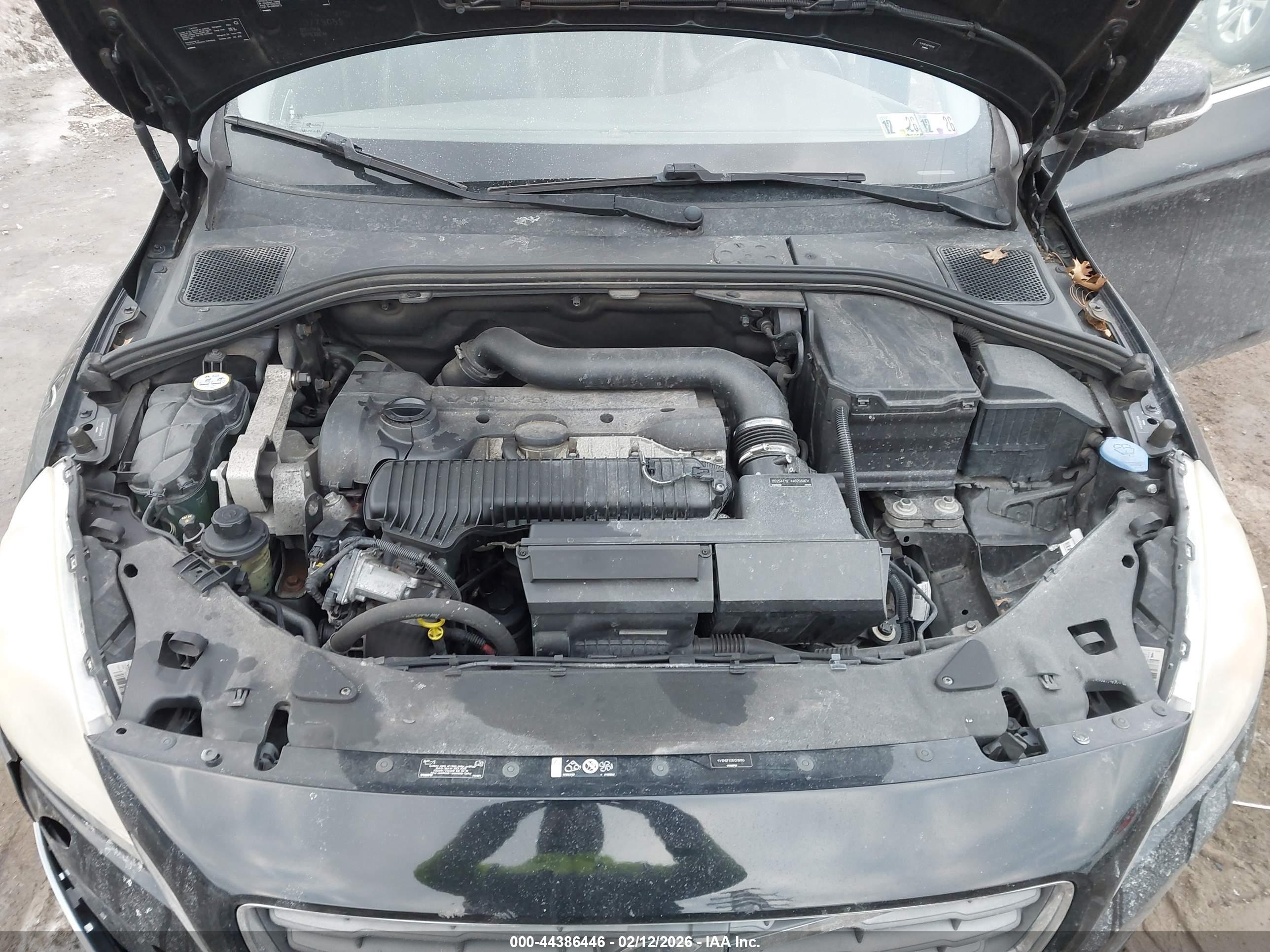 VOLVO S60 image 10