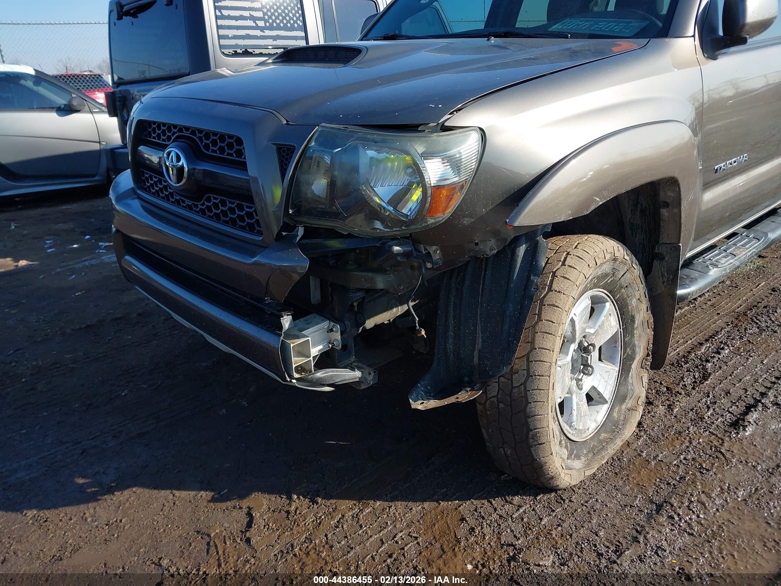 TOYOTA TACOMA image 6