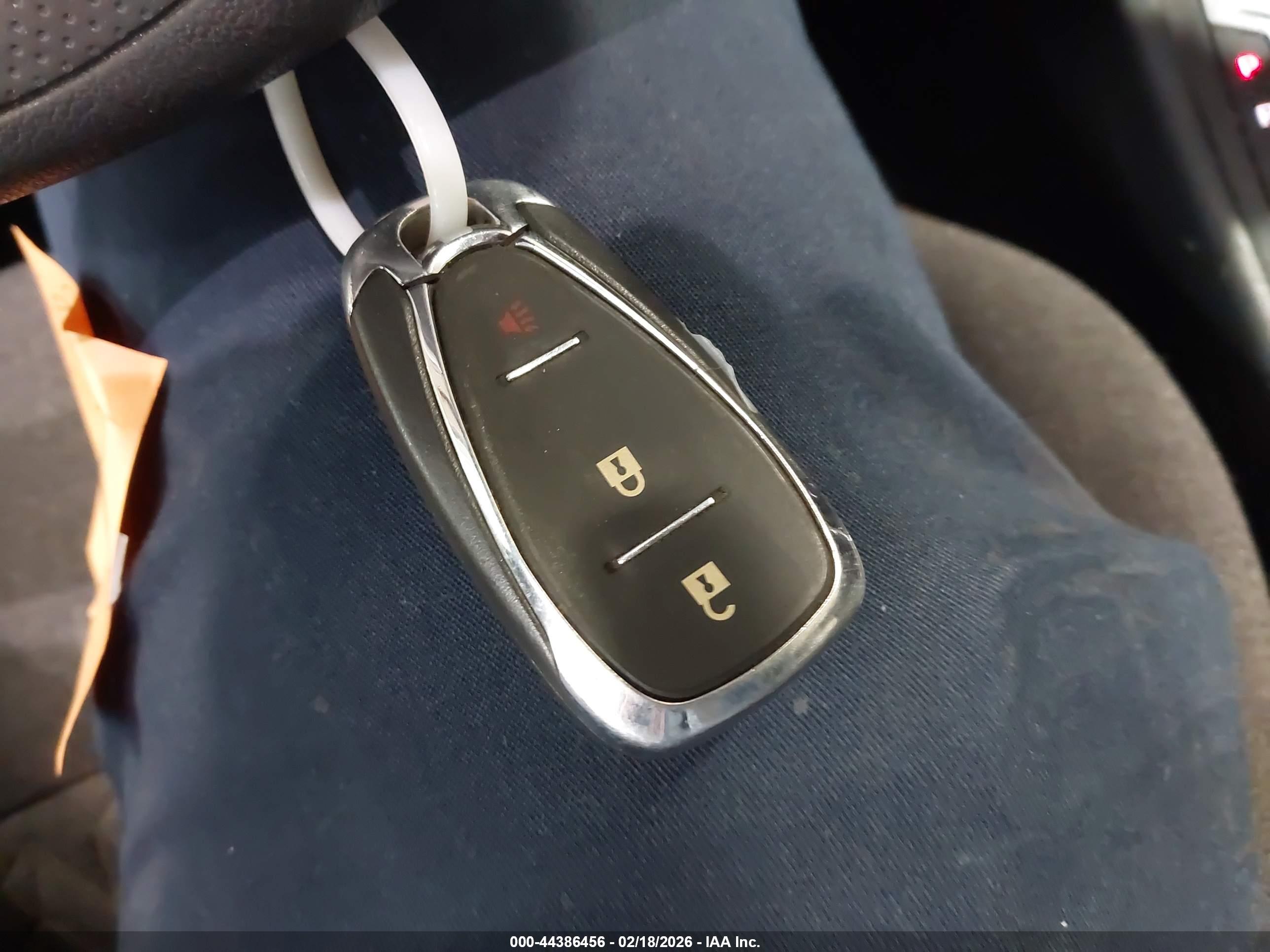 CHEVROLET EQUINOX image 11