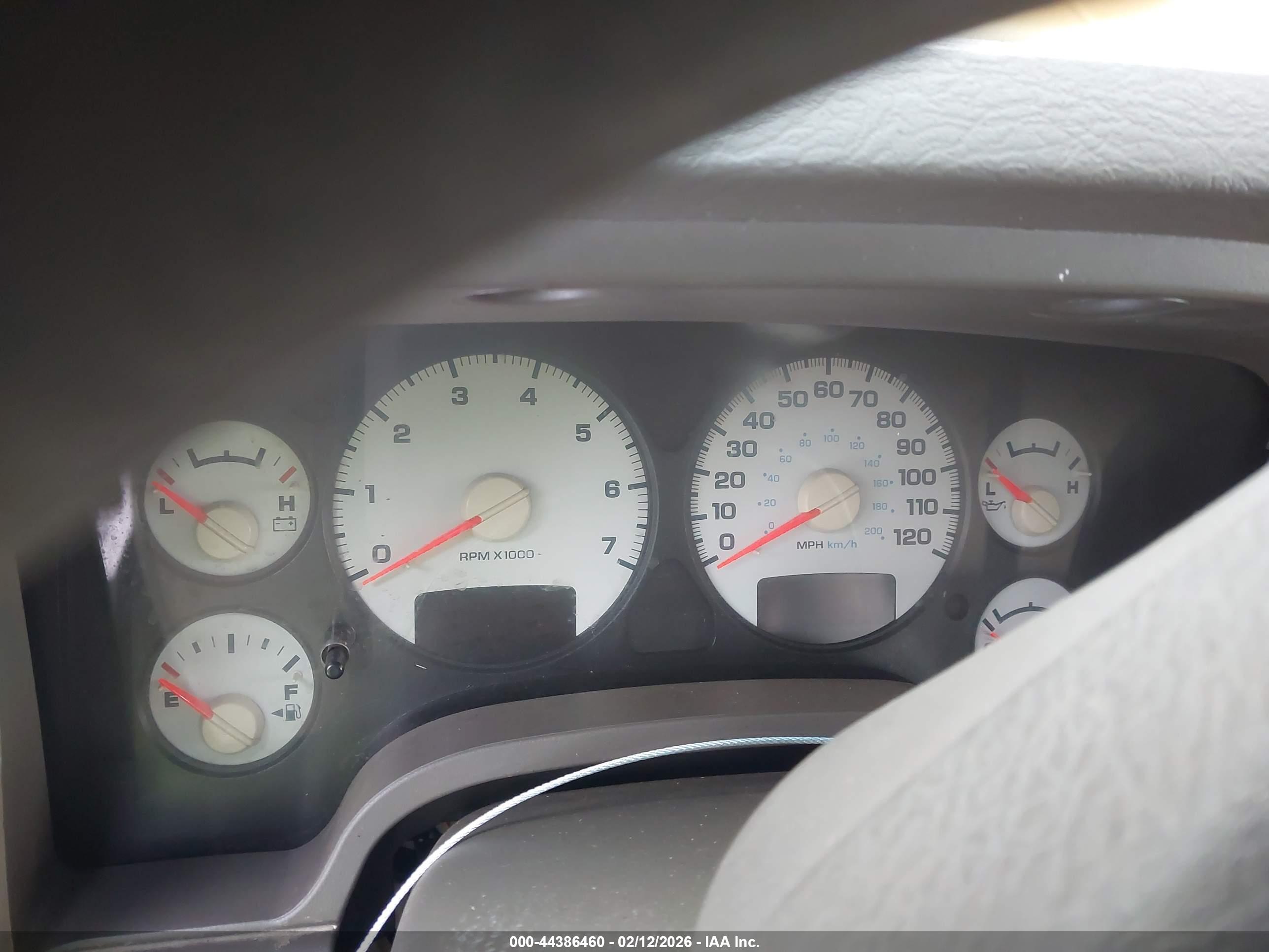 DODGE RAM image 7