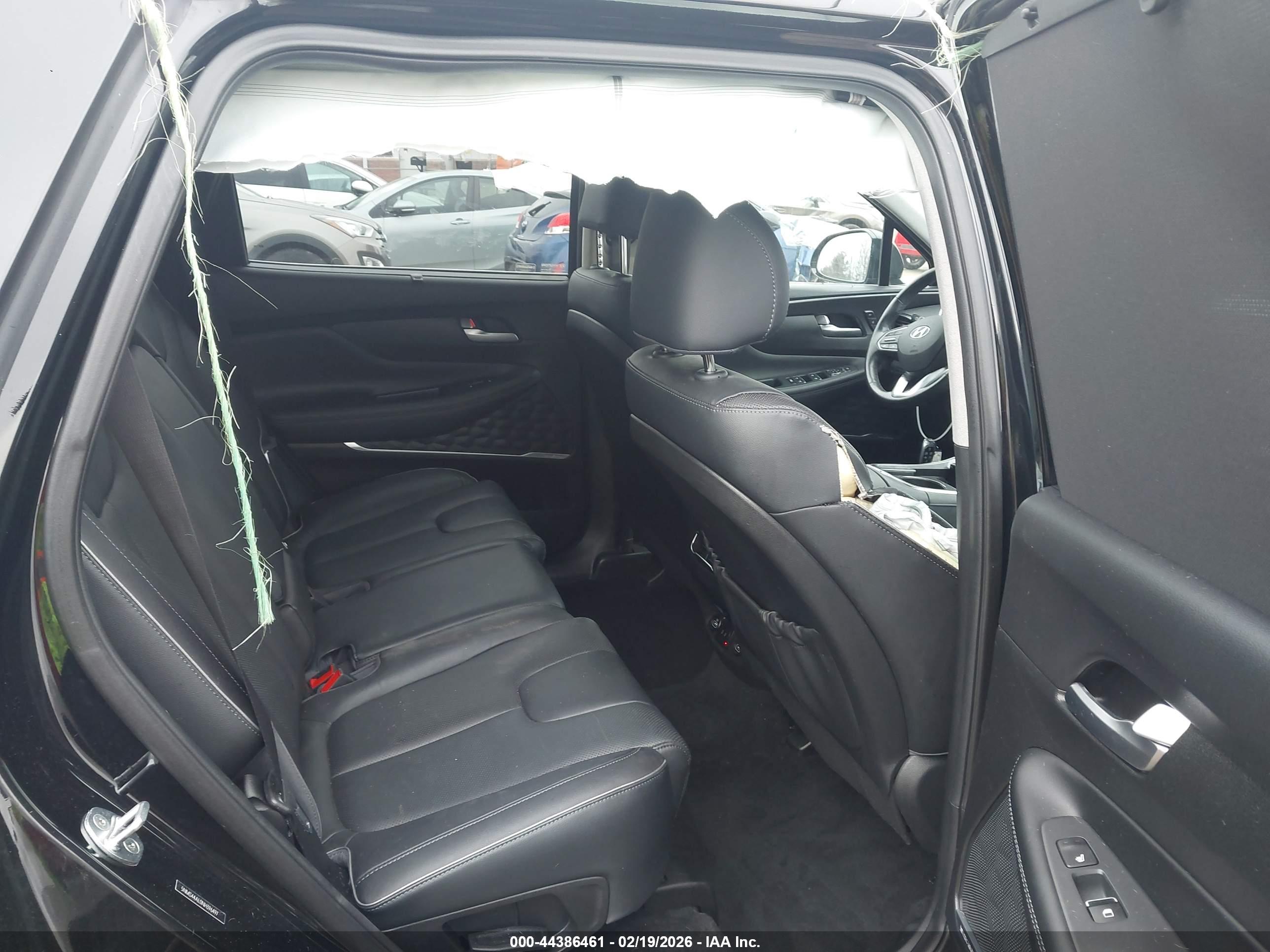 HYUNDAI SANTA image 8