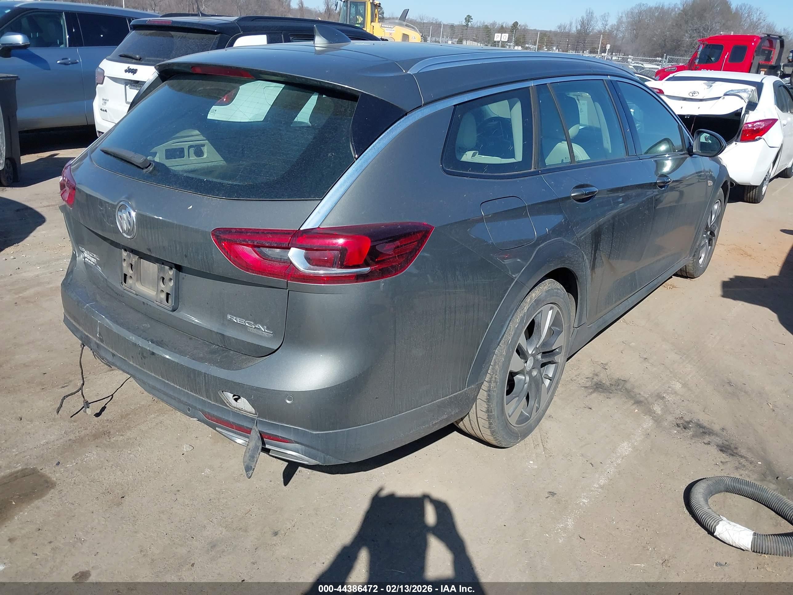 BUICK REGAL image 4