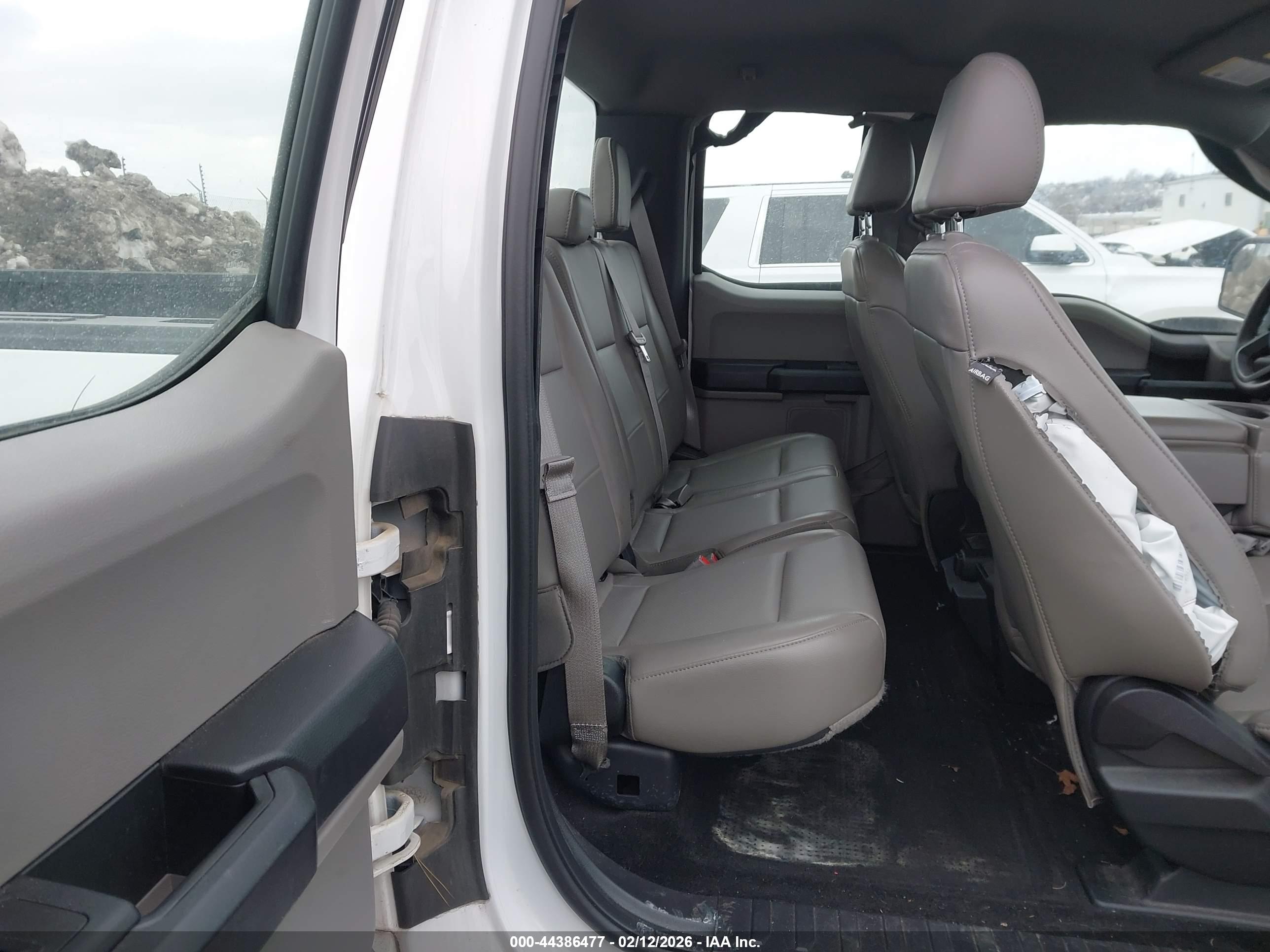 FORD F-150 image 8