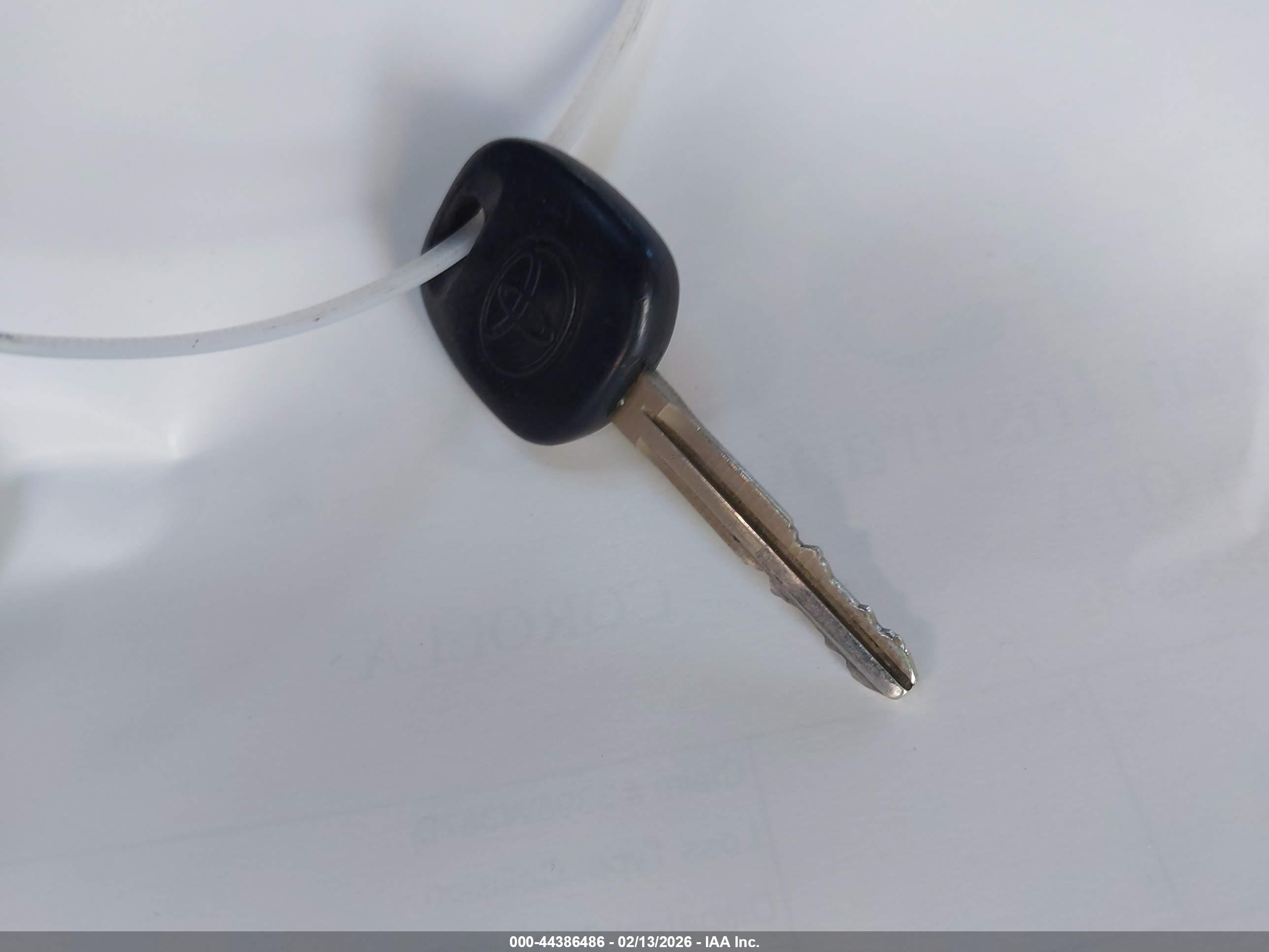 TOYOTA COROLLA image 11
