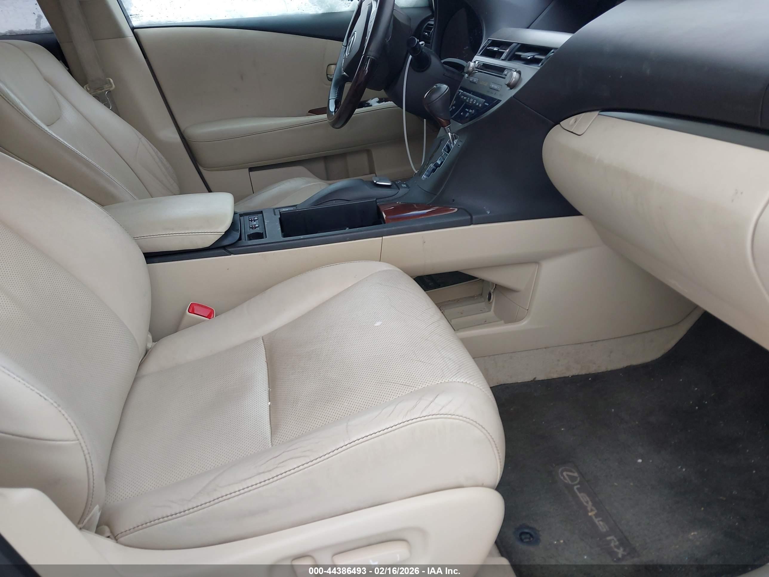 LEXUS RX image 5