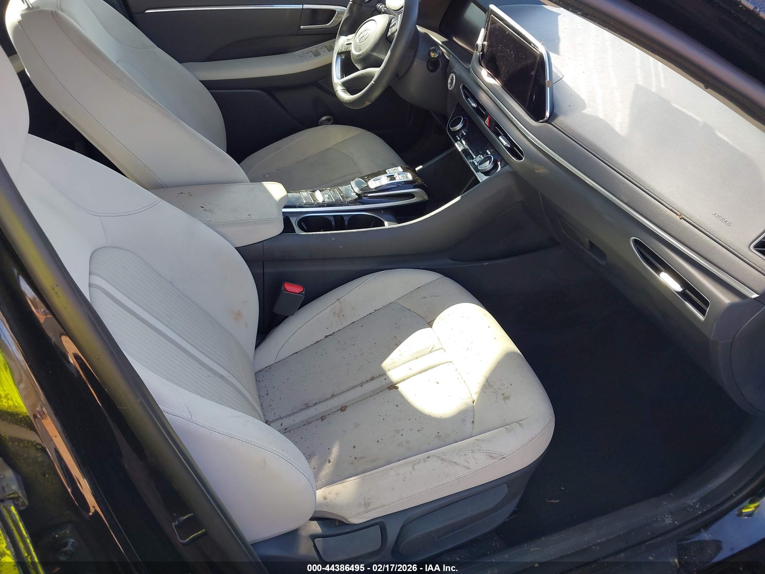 HYUNDAI SONATA image 5