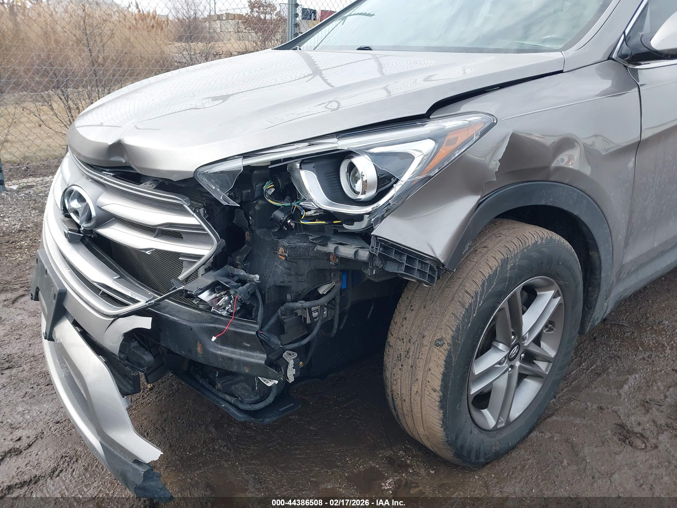 HYUNDAI SANTA image 6