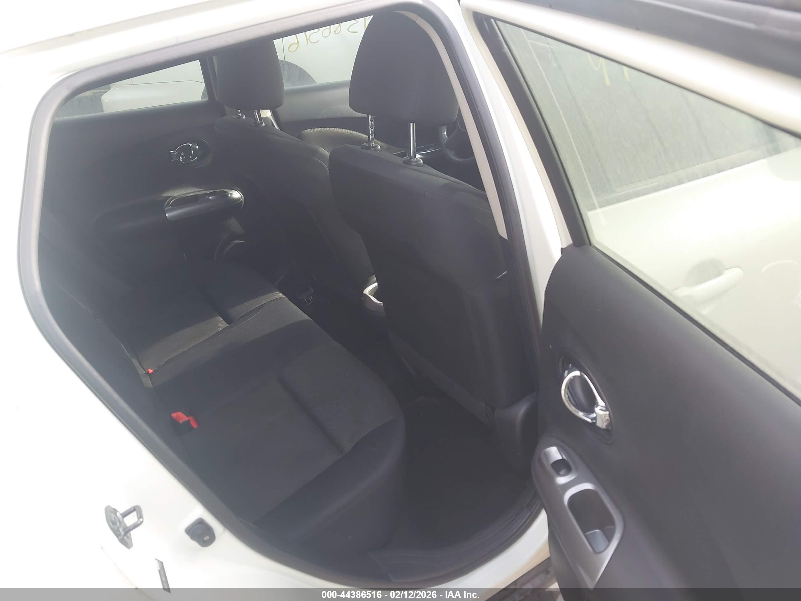NISSAN JUKE image 8
