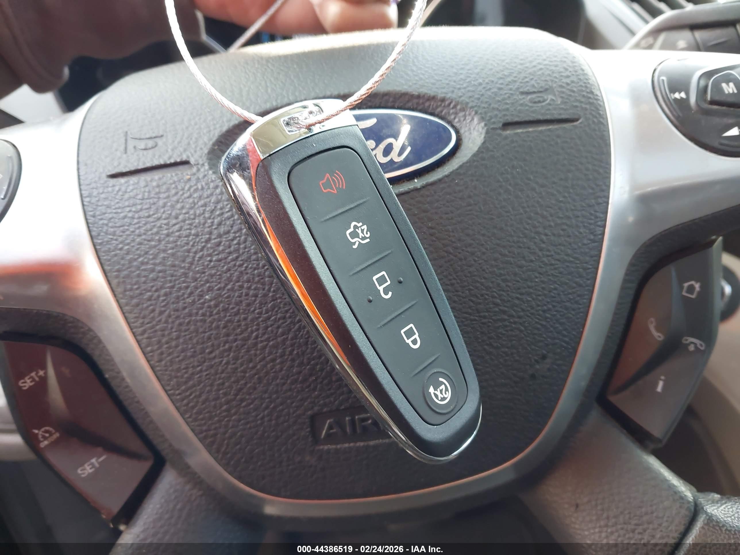 FORD ESCAPE image 11