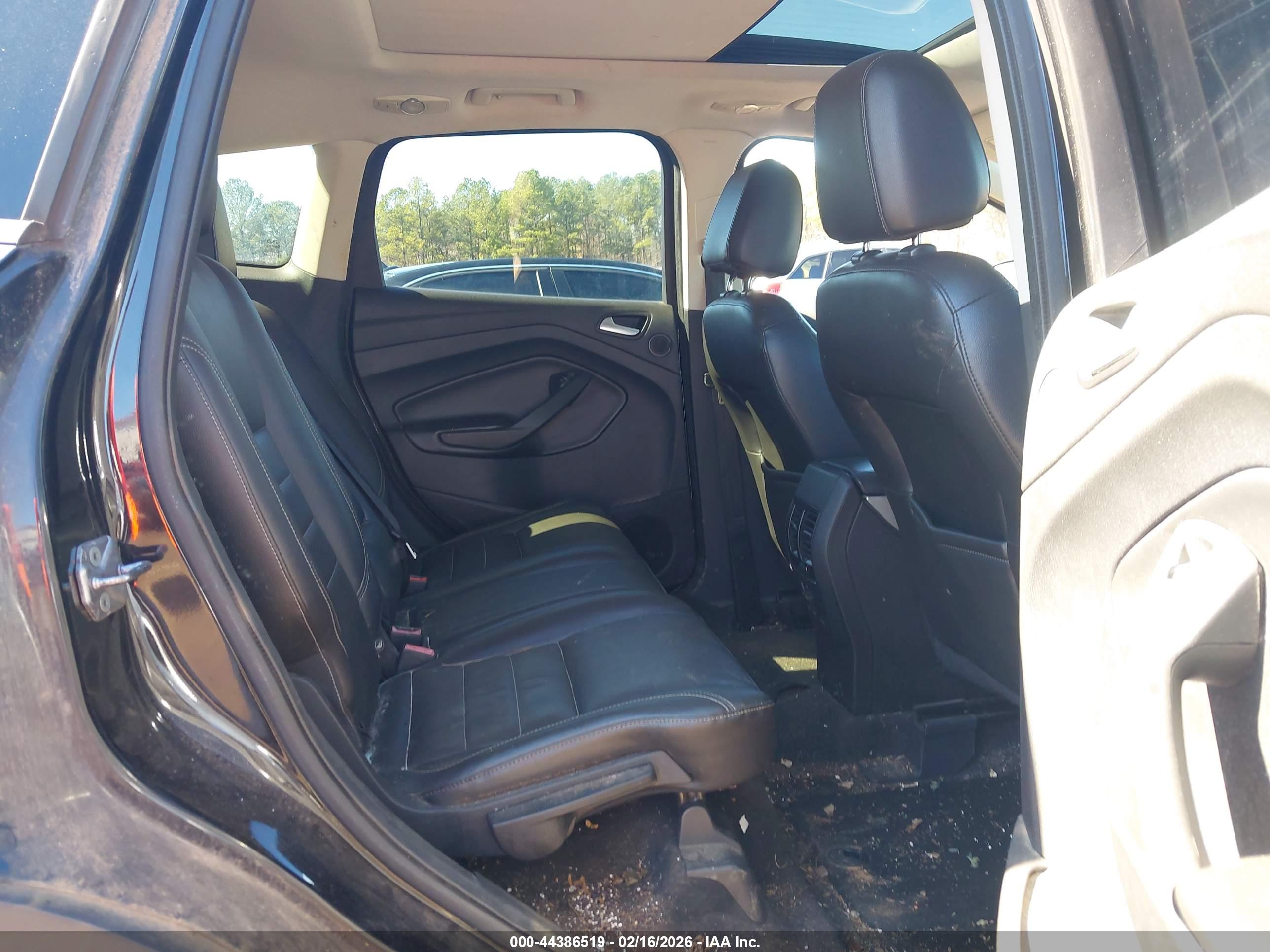 FORD ESCAPE image 8