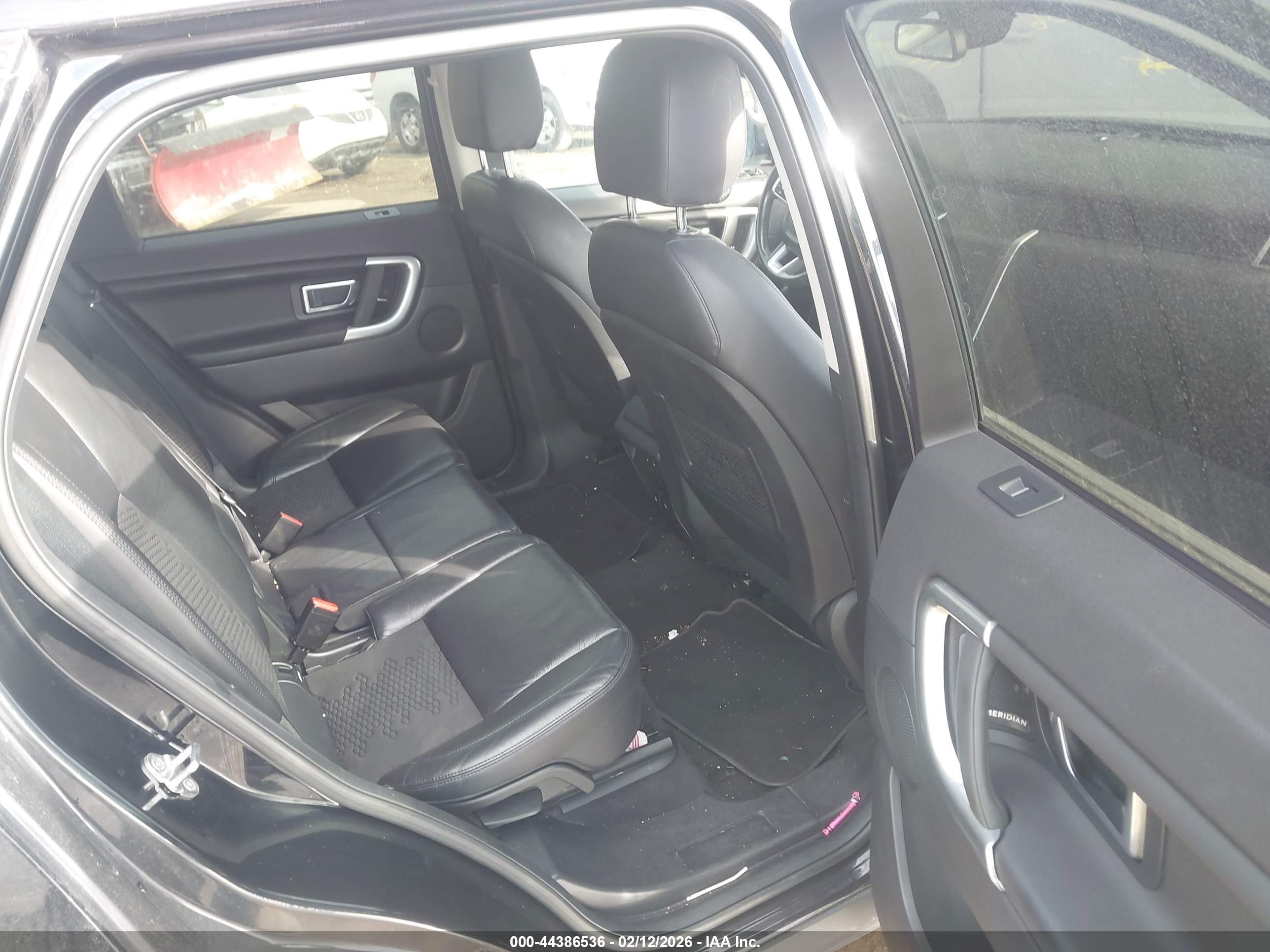 LAND ROVER image 8