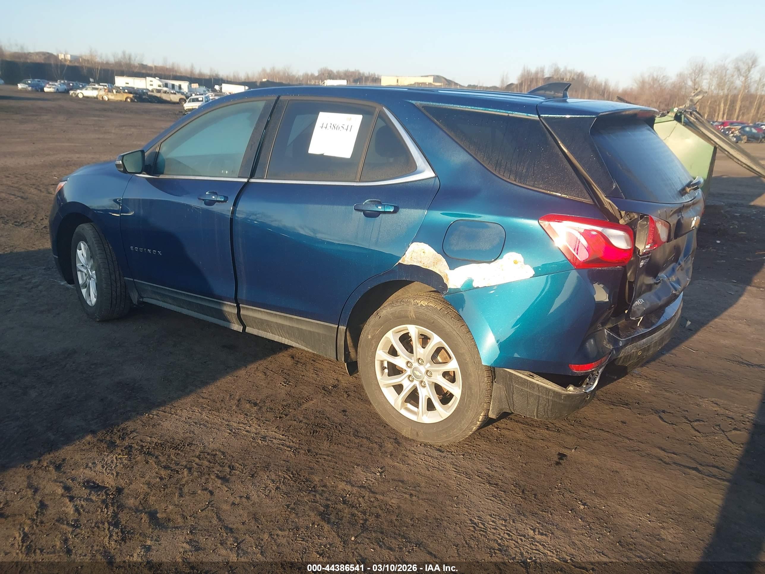 CHEVROLET EQUINOX image 3