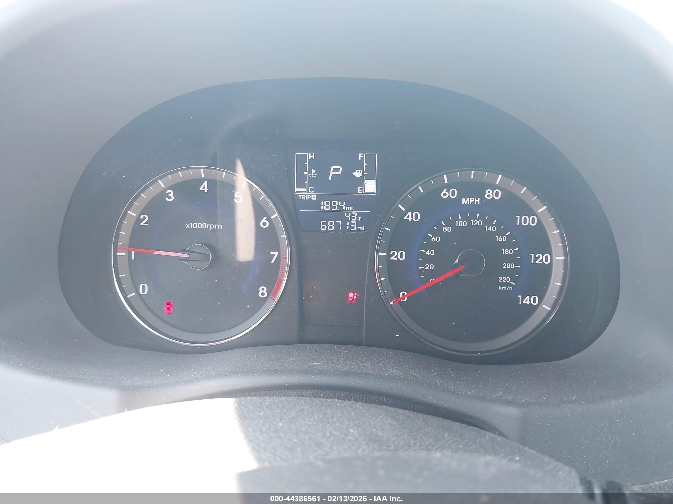 HYUNDAI ACCENT image 7