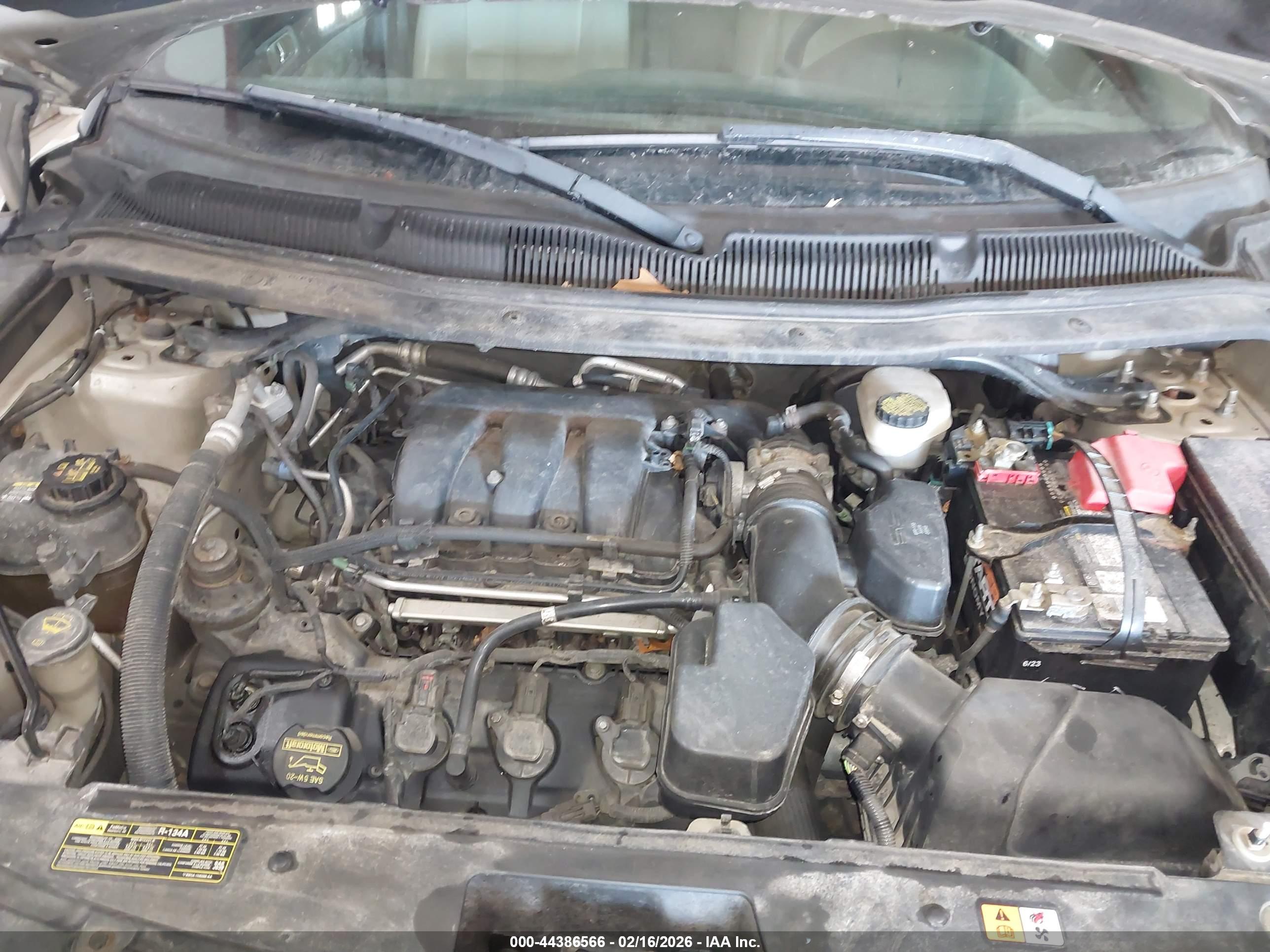 FORD EXPLORER image 10