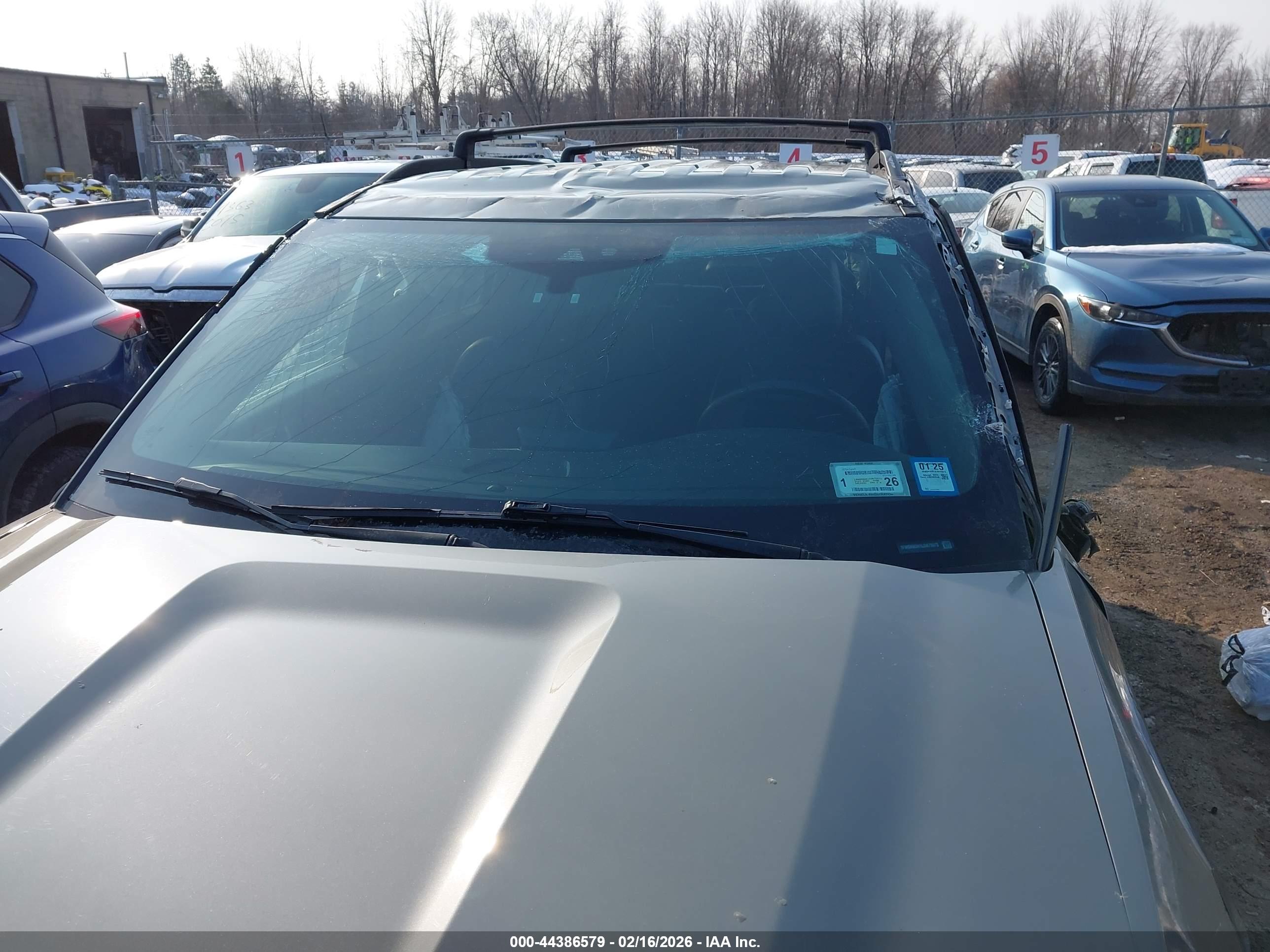 FORD EXPLORER image 6