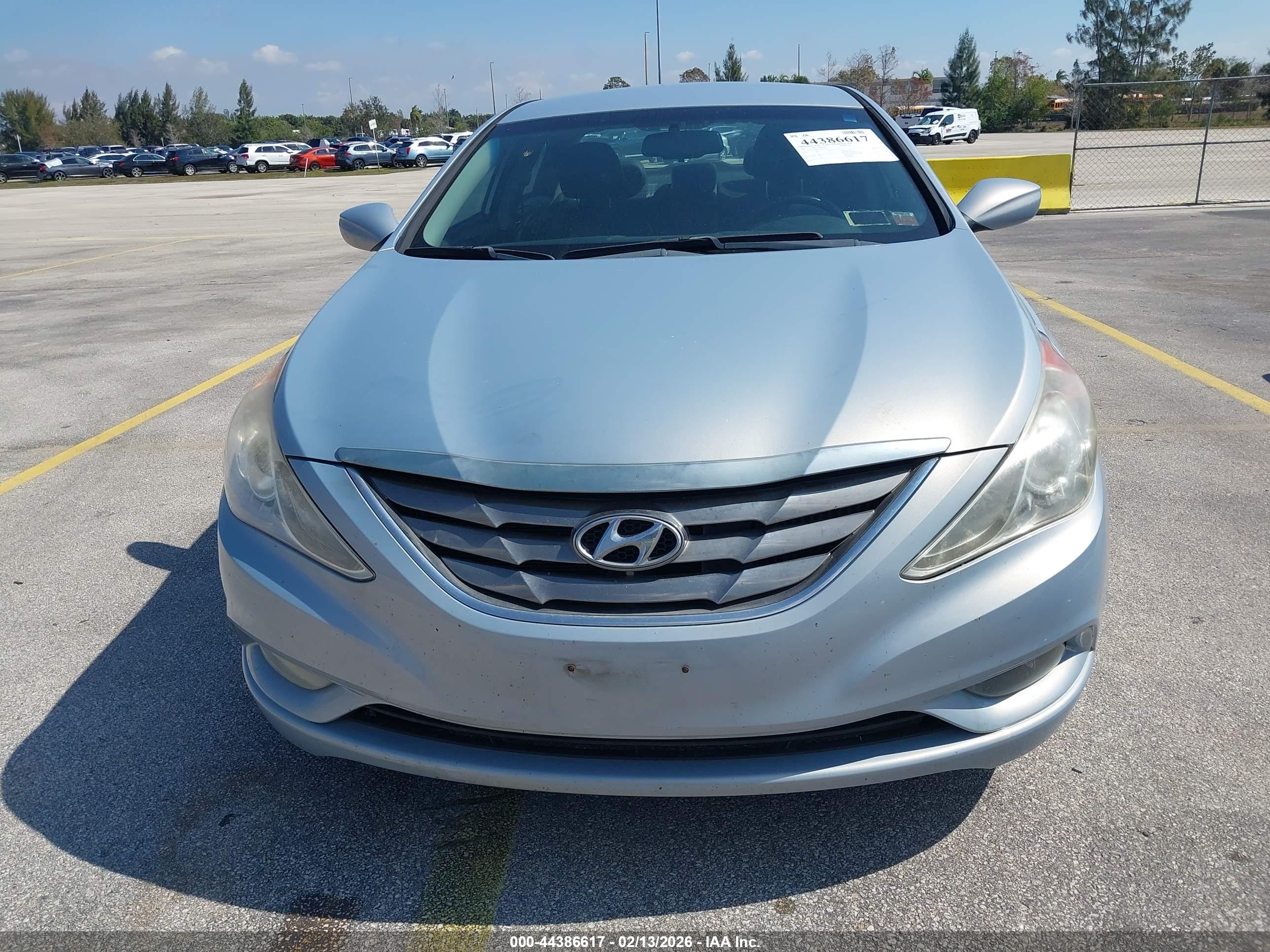 HYUNDAI SONATA image 6